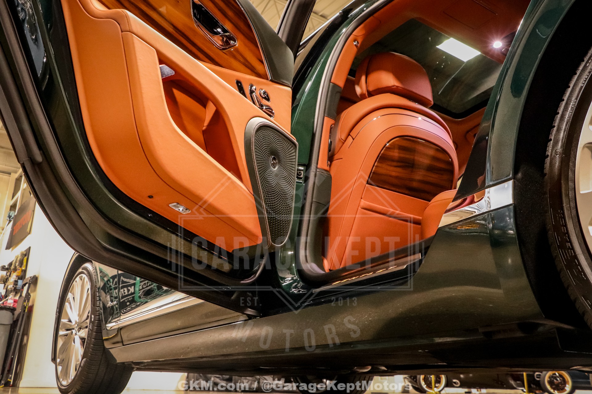 2023 Bentley Flying Spur 128