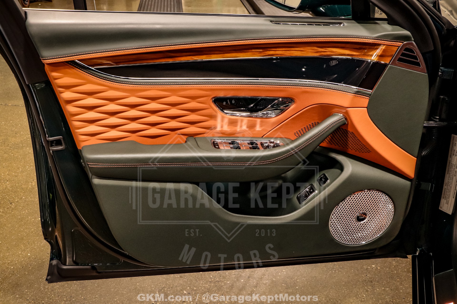 2023 Bentley Flying Spur 141