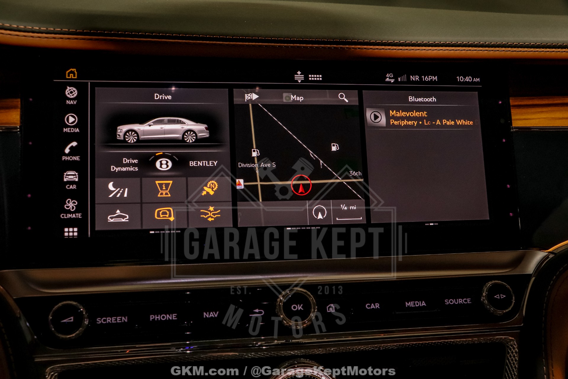 2023 Bentley Flying Spur 211