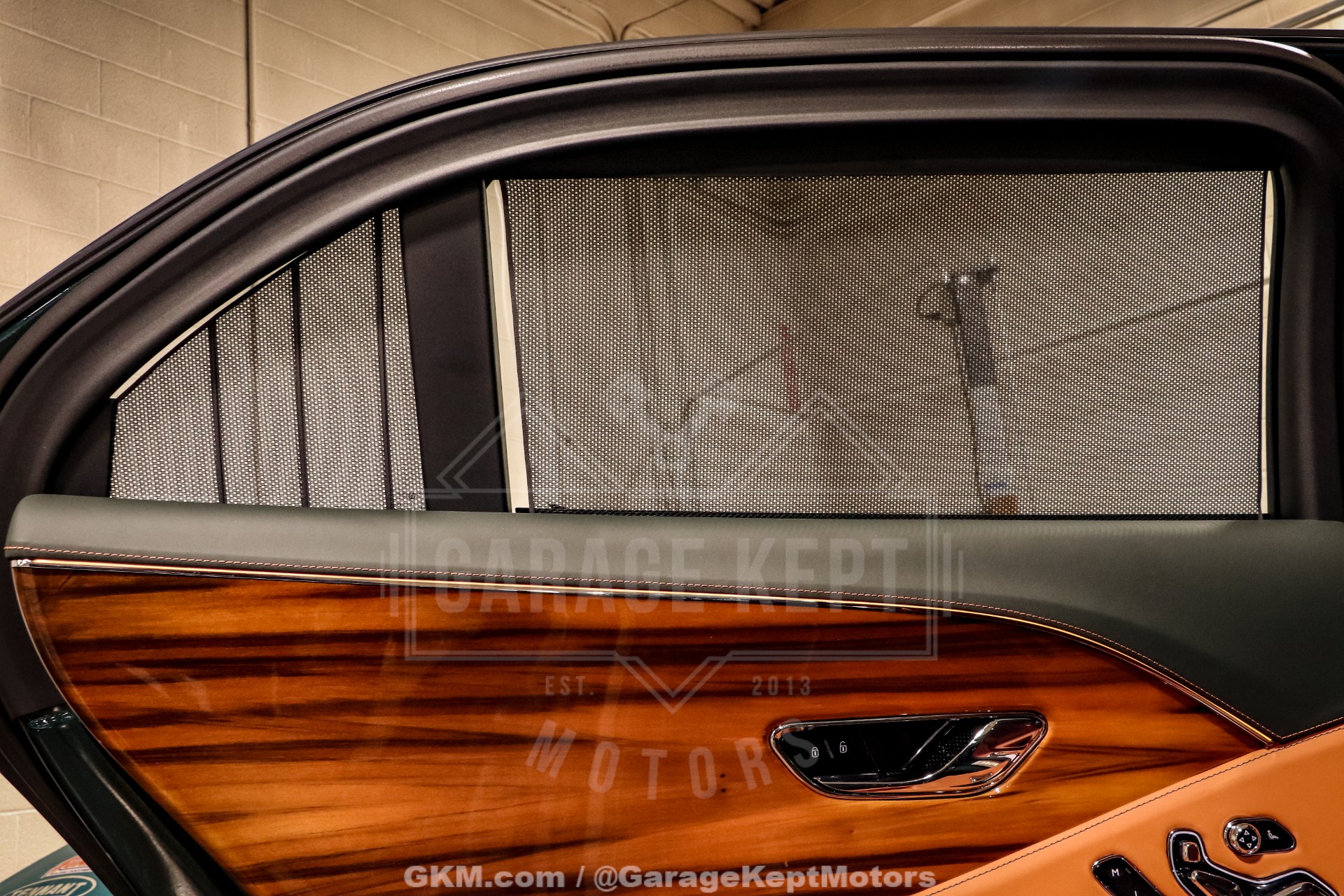 2023 Bentley Flying Spur 218