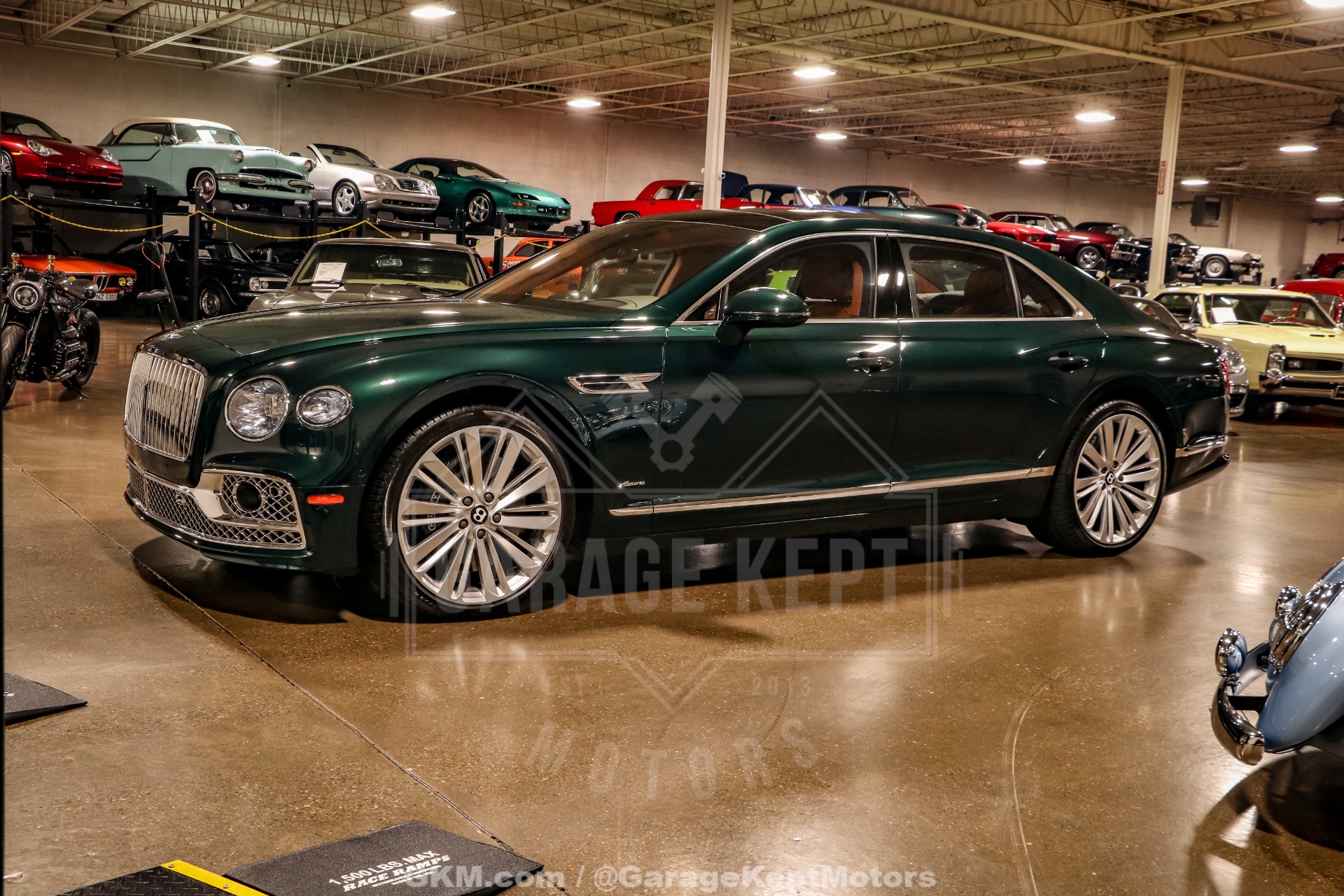 2023 Bentley Flying Spur 4