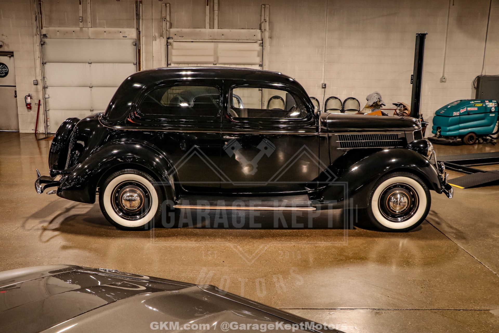 1936 Ford Model 48 / 68 10