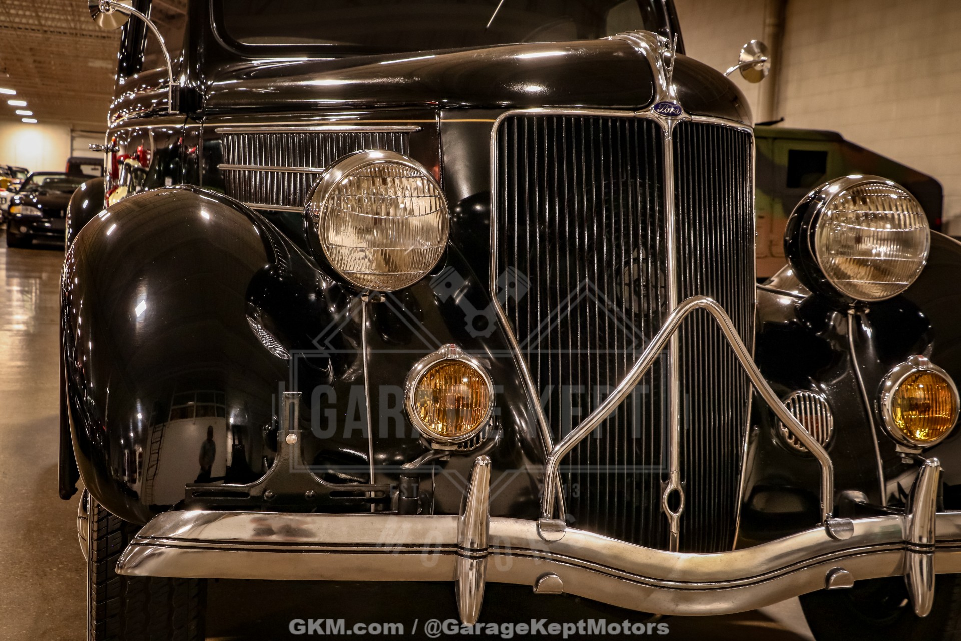 1936 Ford Model 48 / 68 18