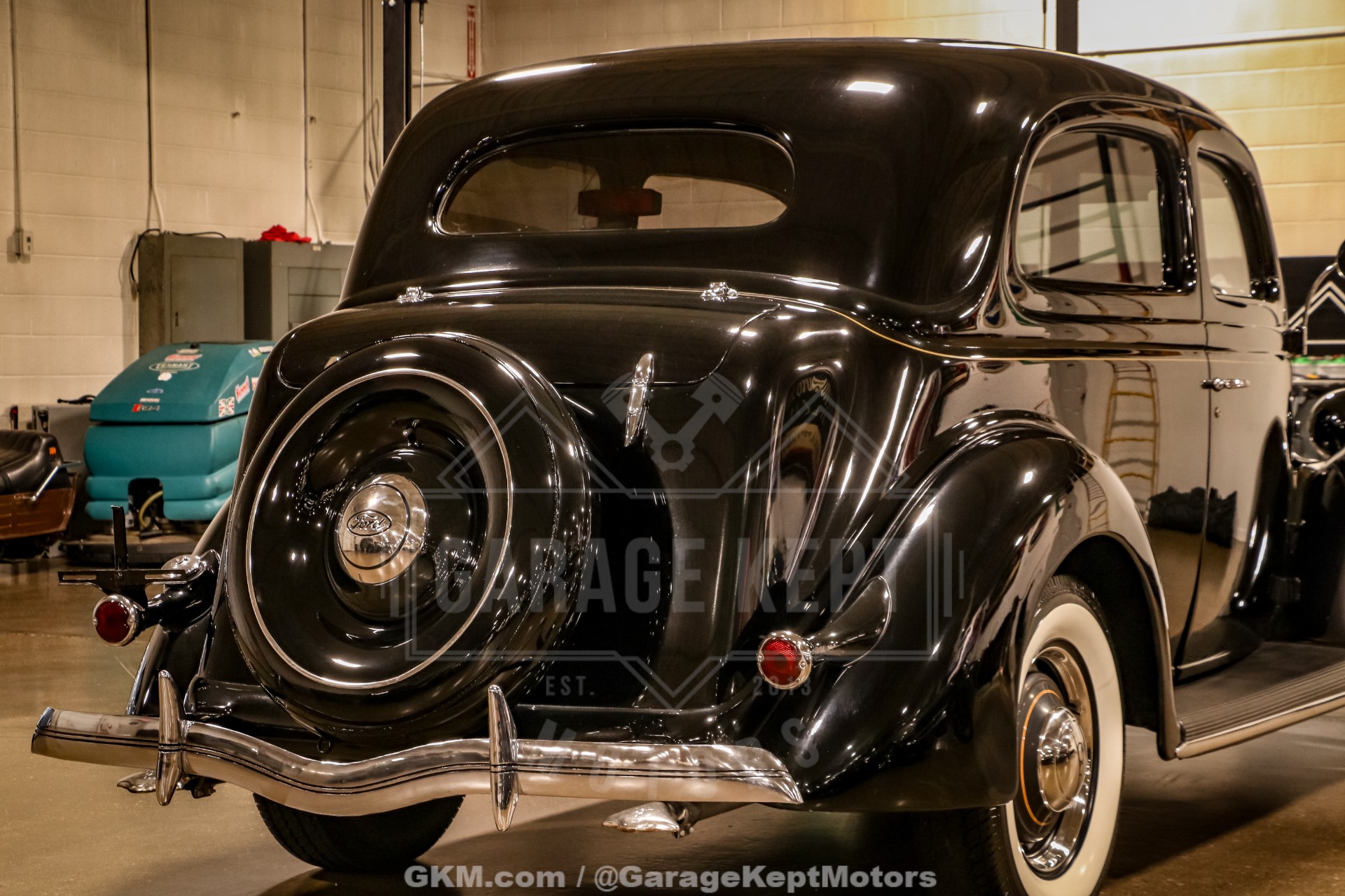 1936 Ford Model 48 / 68 44