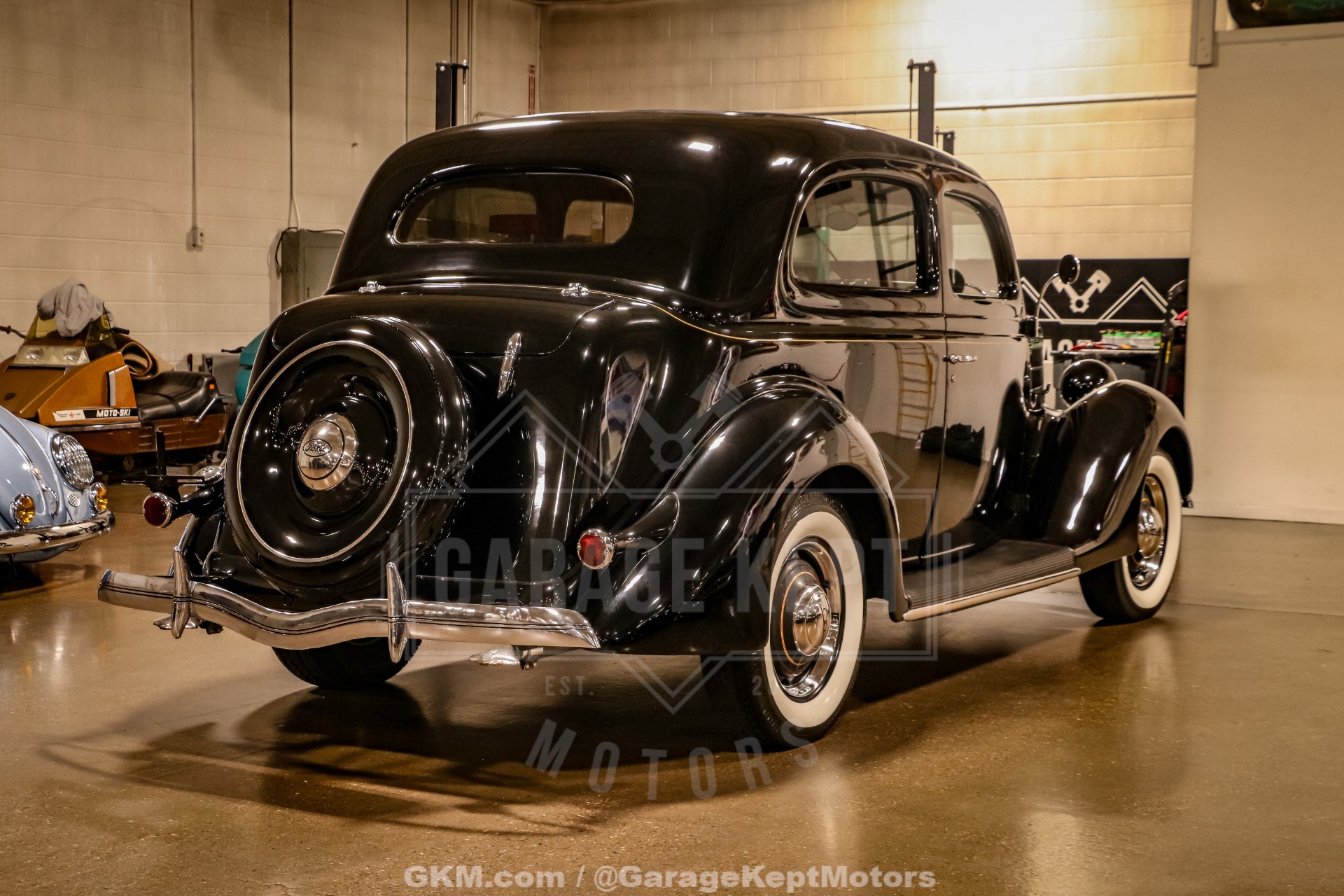 1936 Ford Model 48 / 68 8