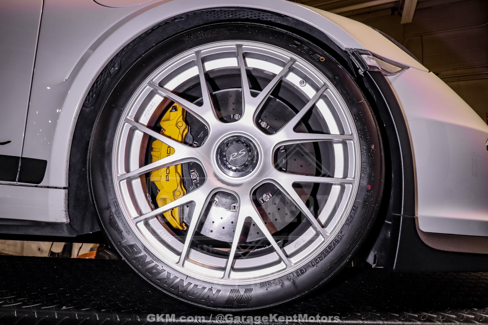 2016 Porsche 911 195