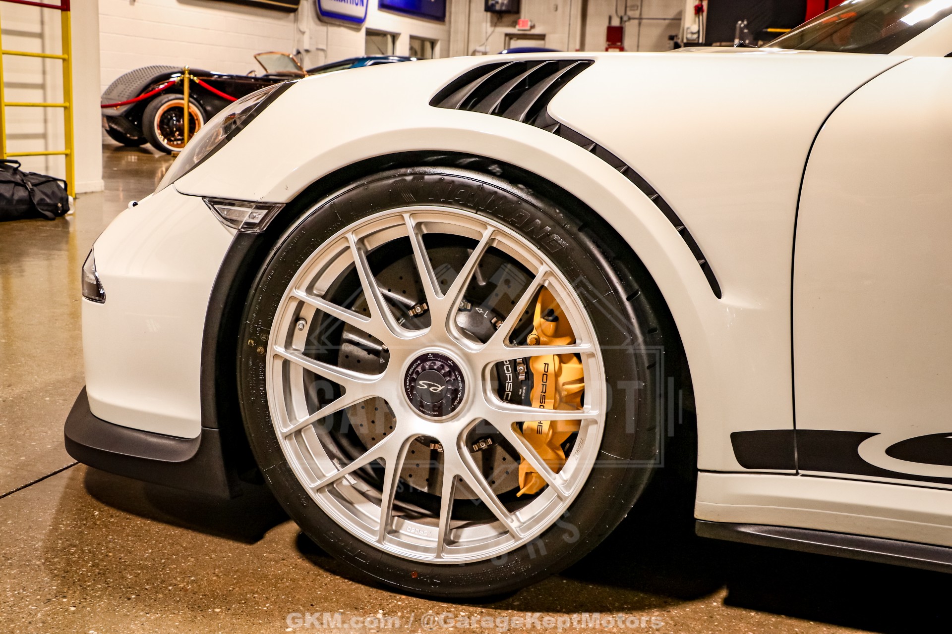 2016 Porsche 911 36