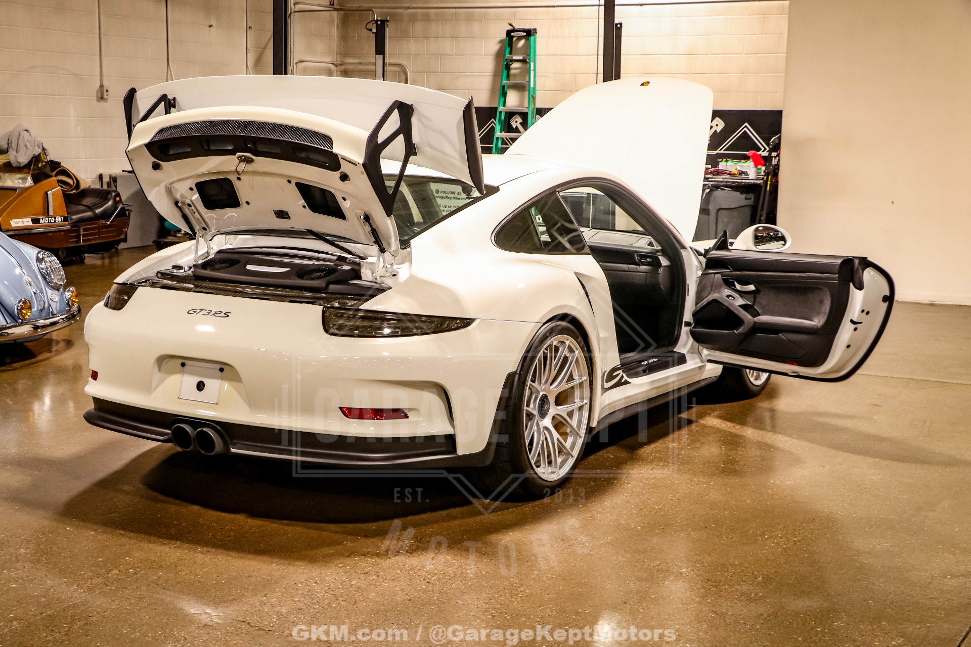 2016 Porsche 911 77