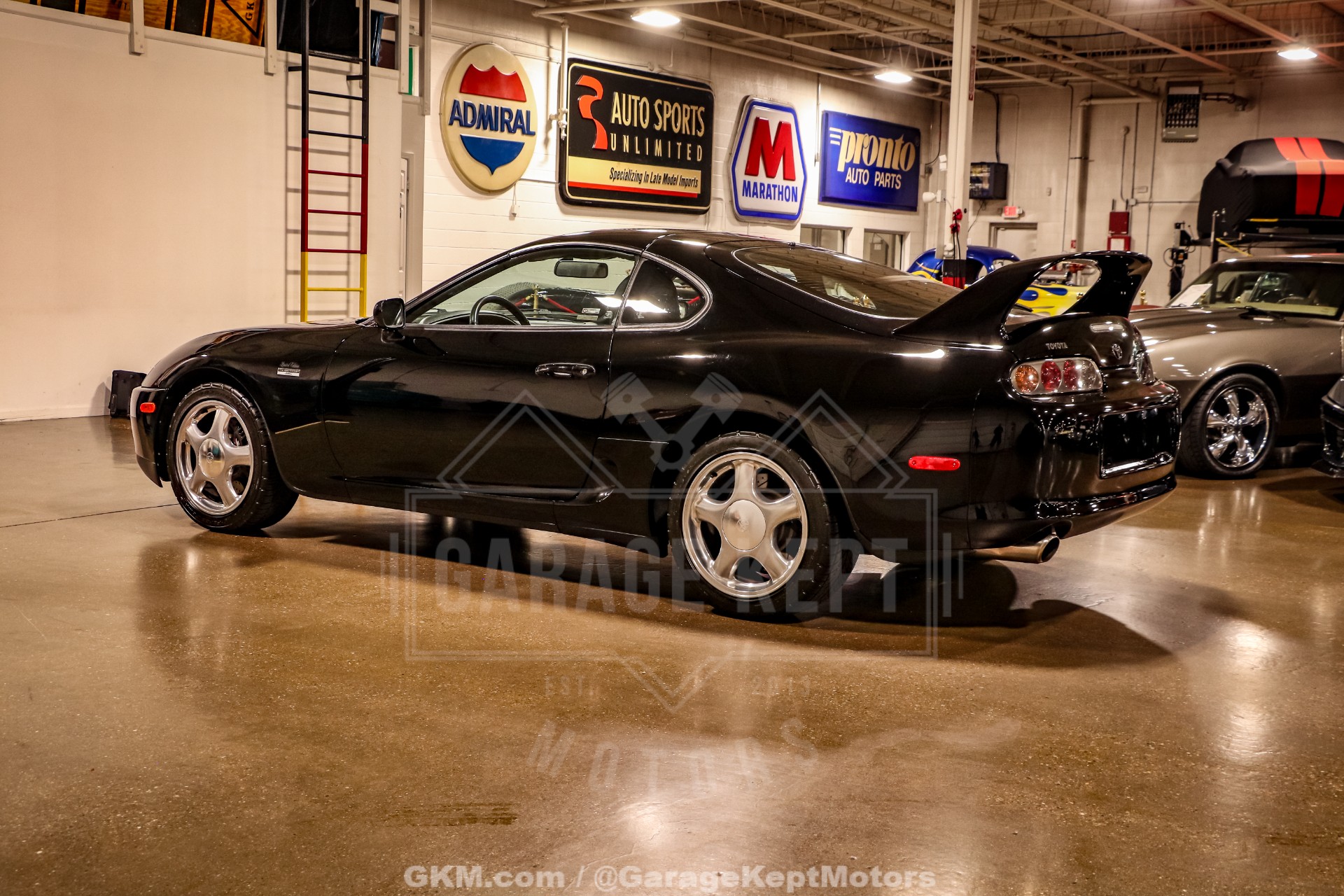 View vehicle photo 6