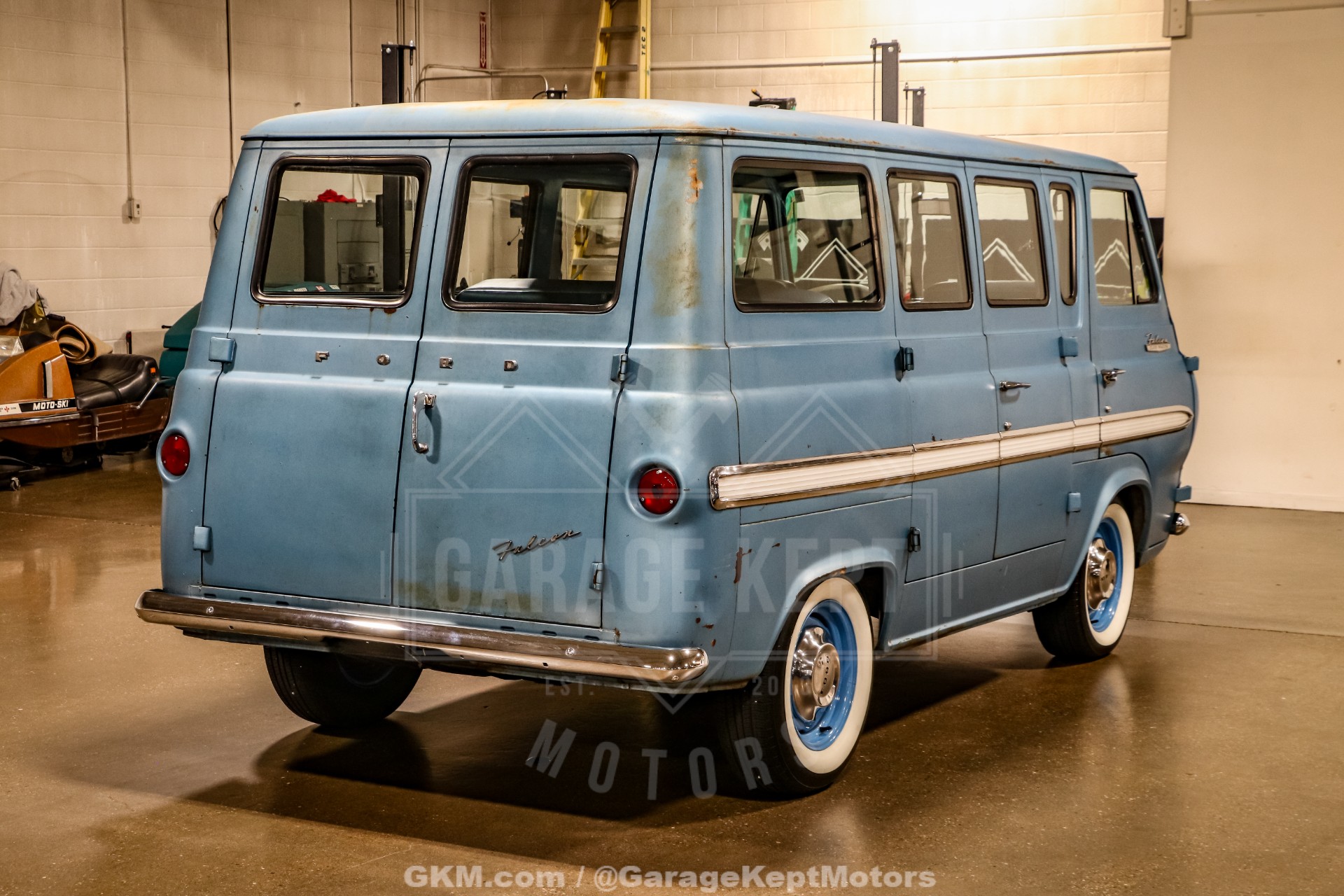 1962 Ford Falcon Club Wagon 8
