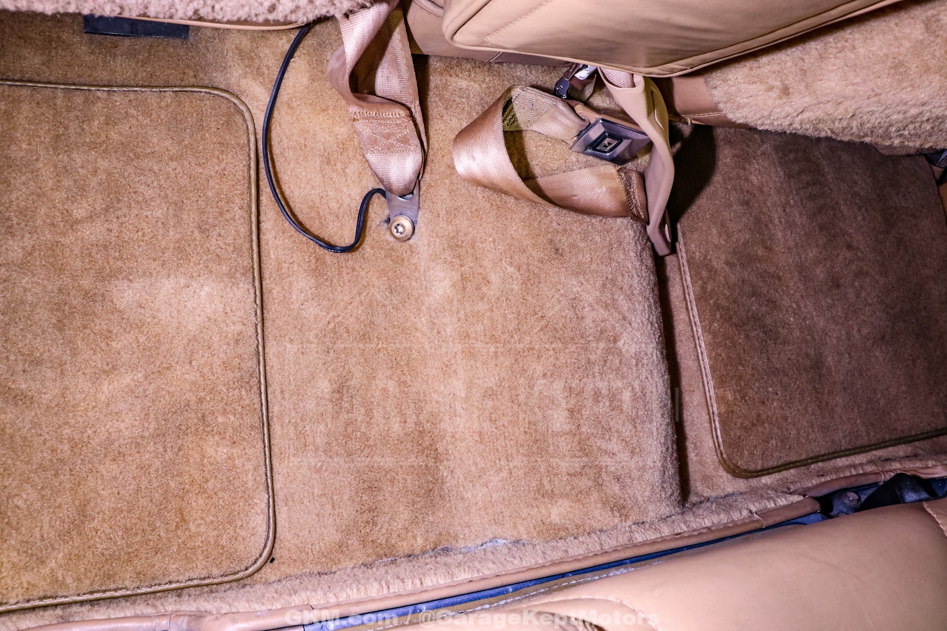 1987 Jeep Grand Wagoneer 104