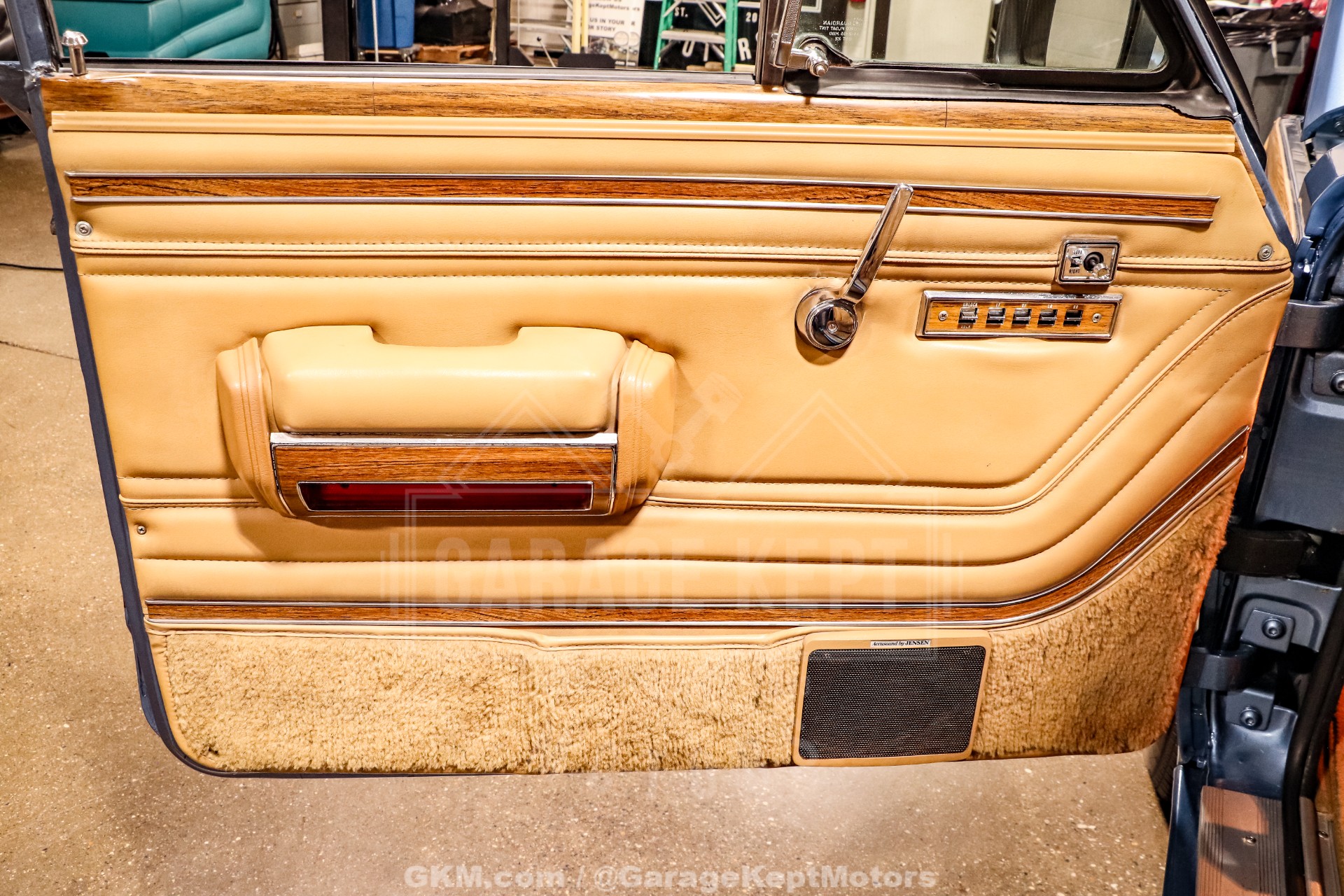 1987 Jeep Grand Wagoneer 108