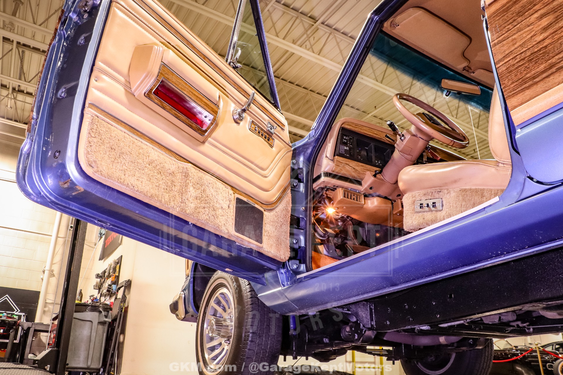 1987 Jeep Grand Wagoneer 112