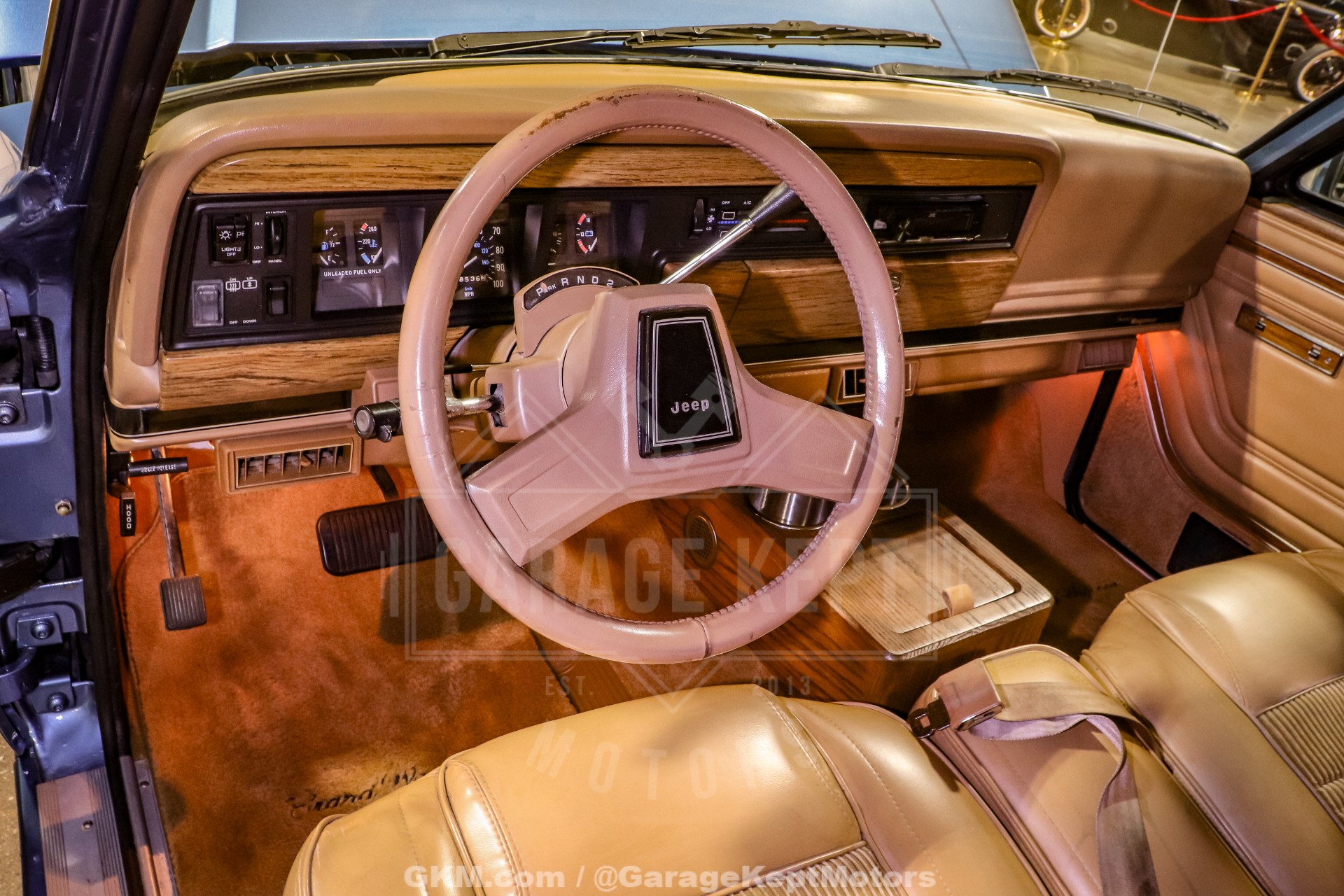 1987 Jeep Grand Wagoneer 122