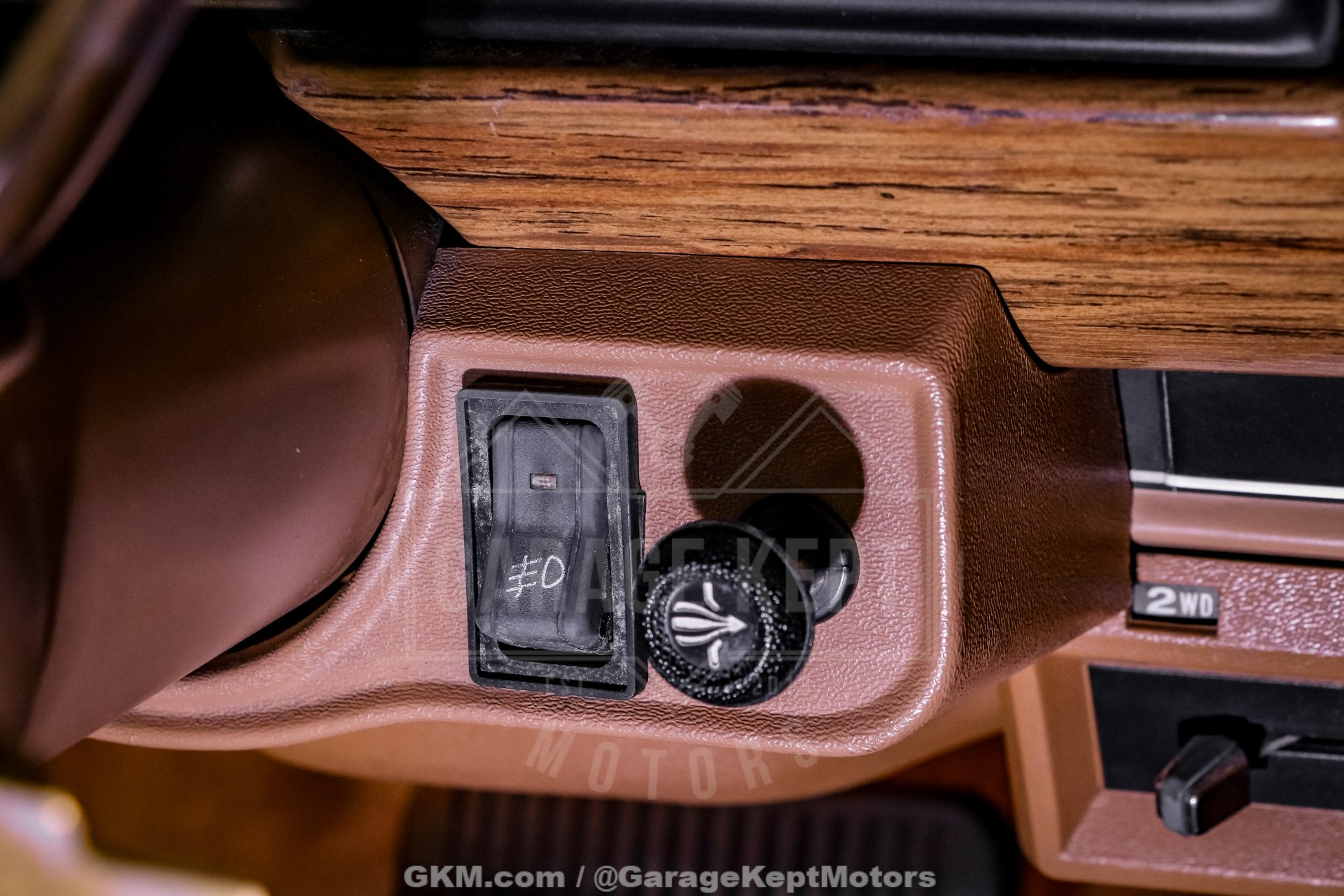 1987 Jeep Grand Wagoneer 133