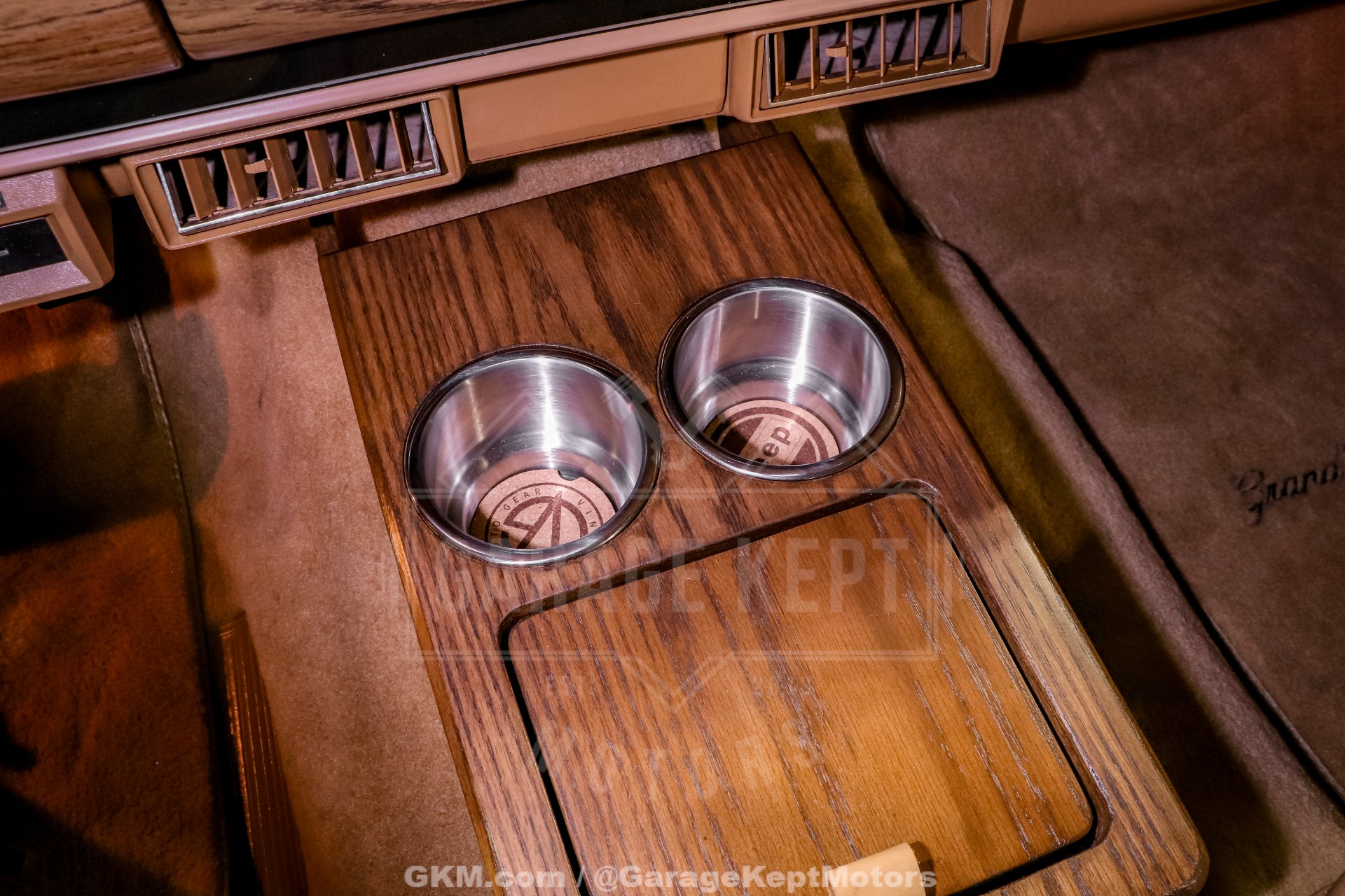 1987 Jeep Grand Wagoneer 137