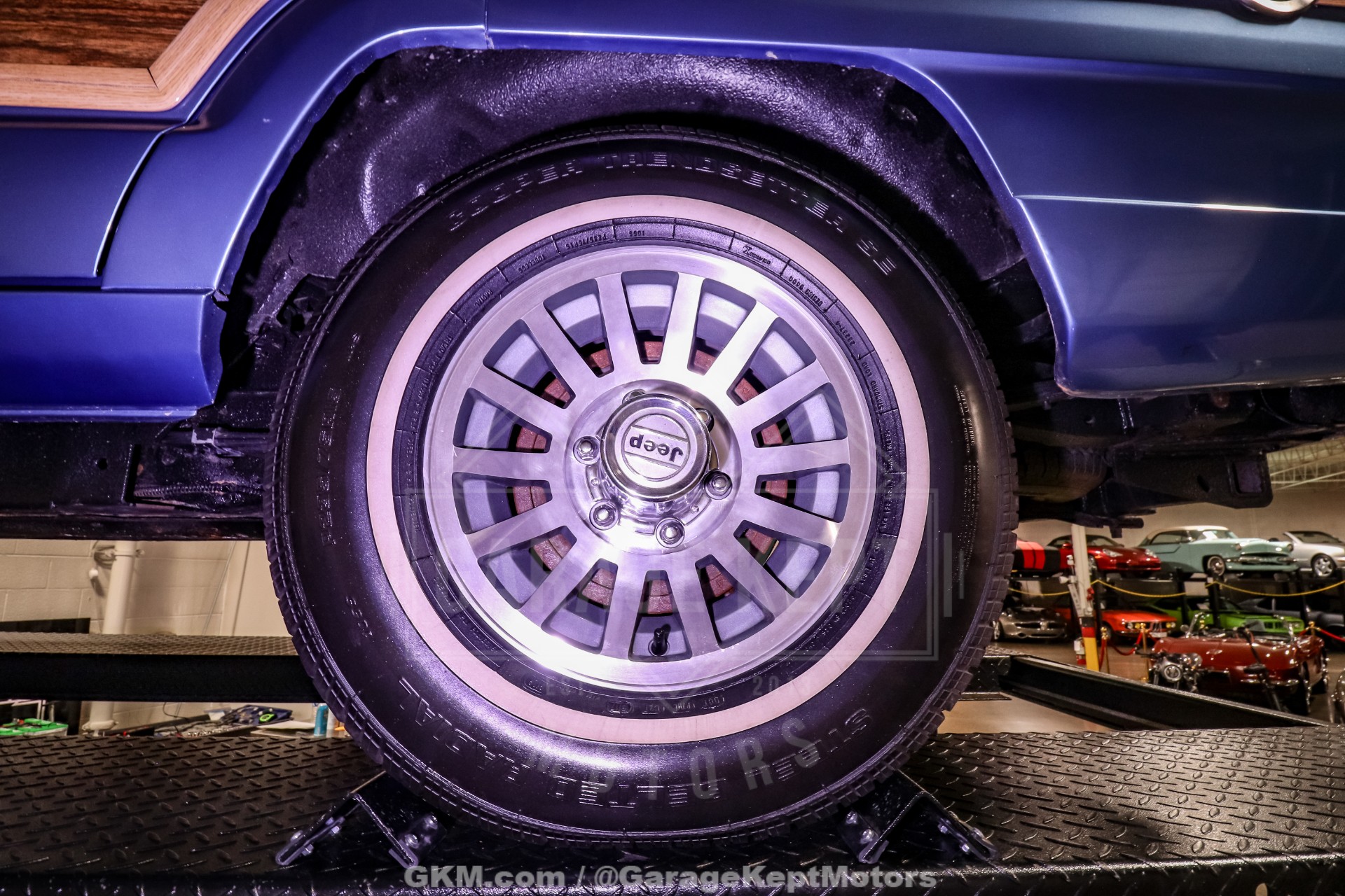 1987 Jeep Grand Wagoneer 162