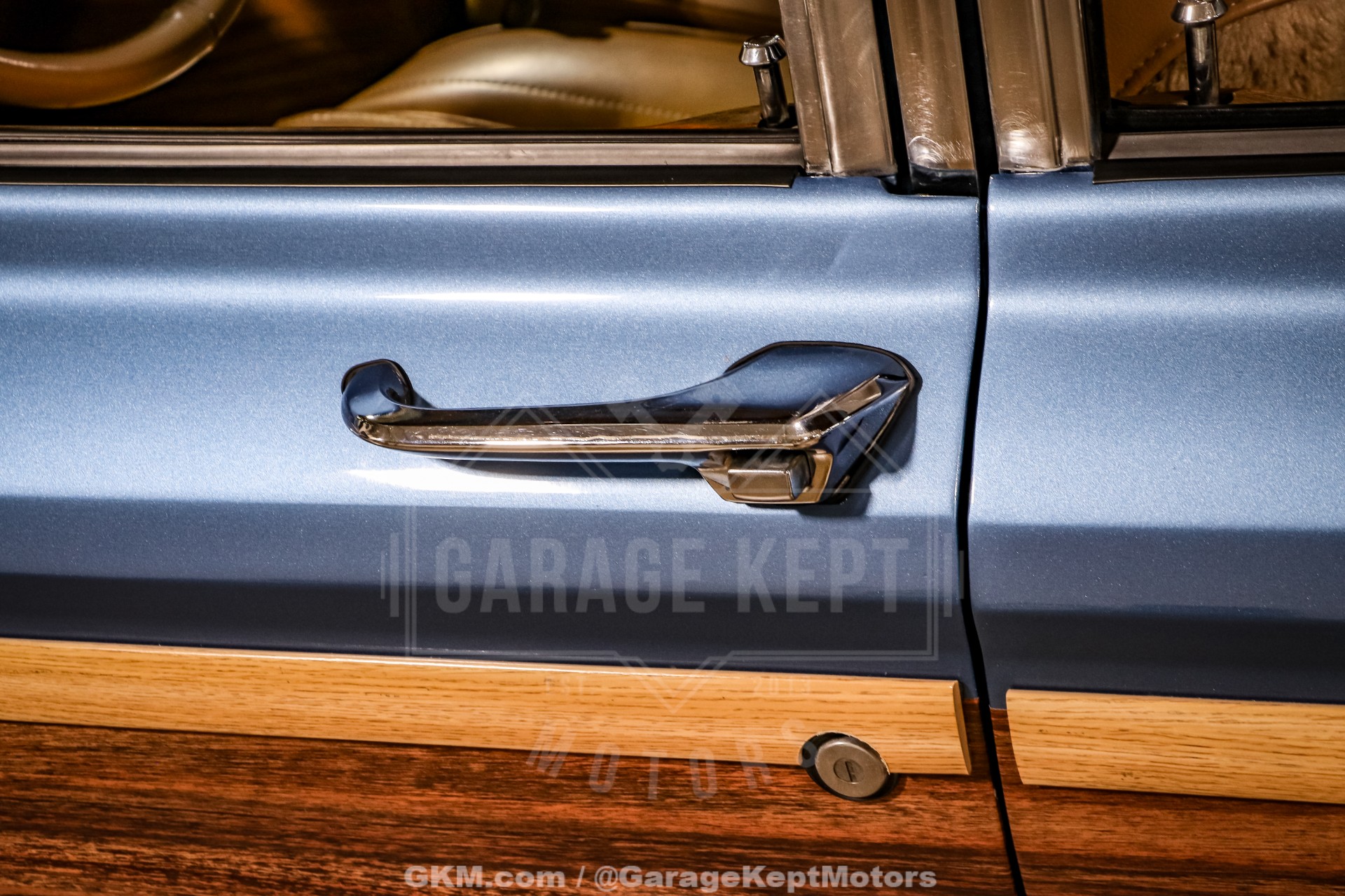 1987 Jeep Grand Wagoneer 27