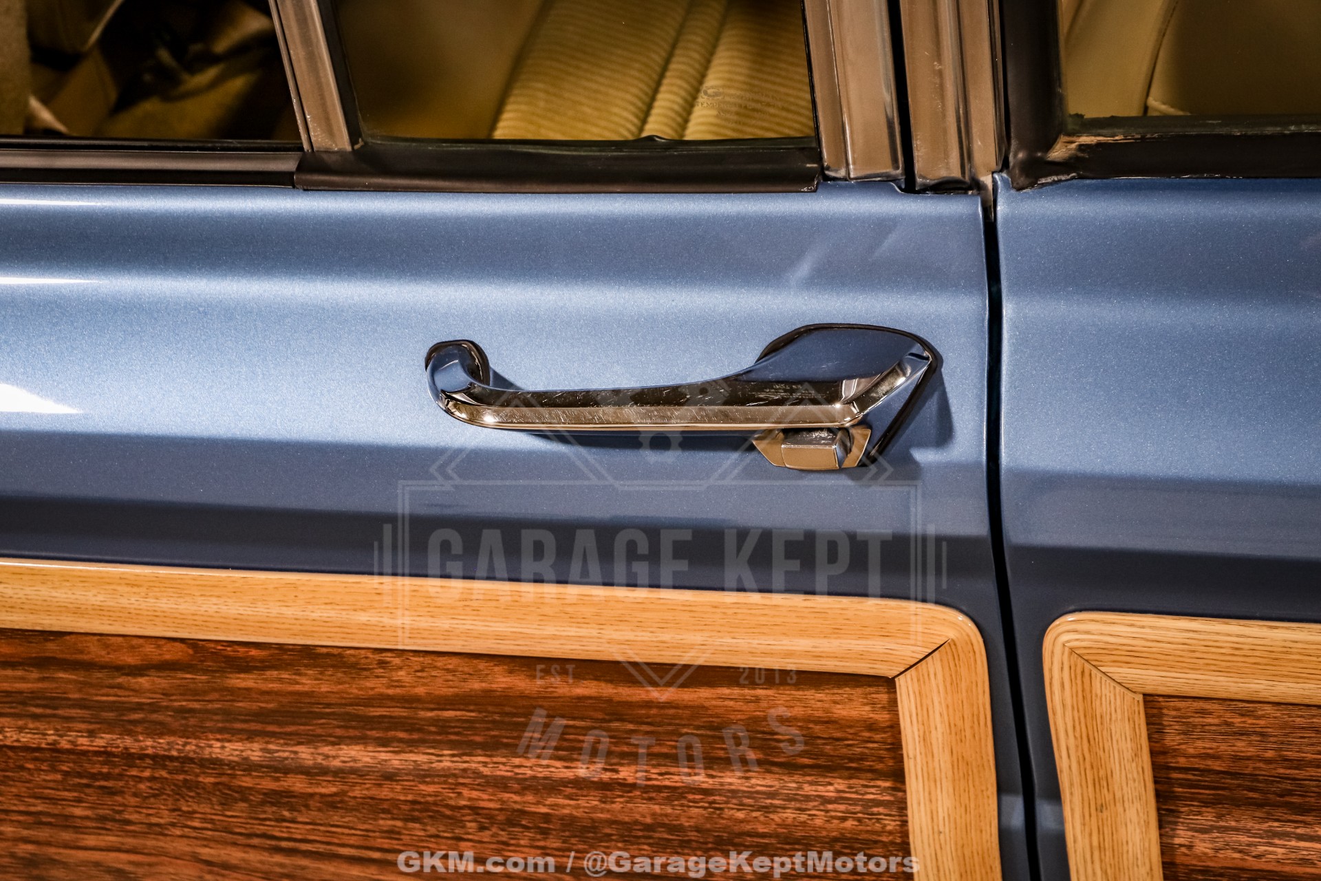 1987 Jeep Grand Wagoneer 28