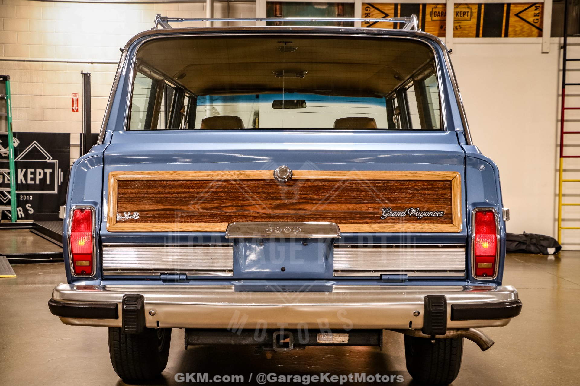 1987 Jeep Grand Wagoneer 40