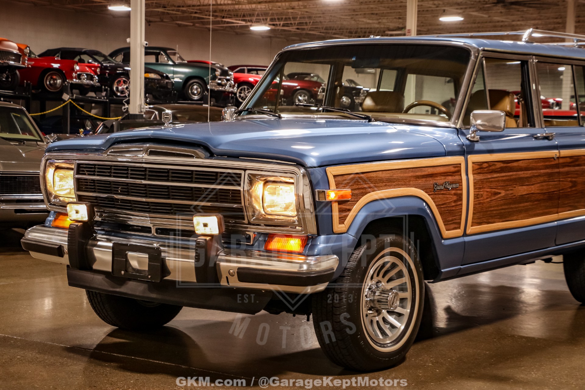 1987 Jeep Grand Wagoneer 43