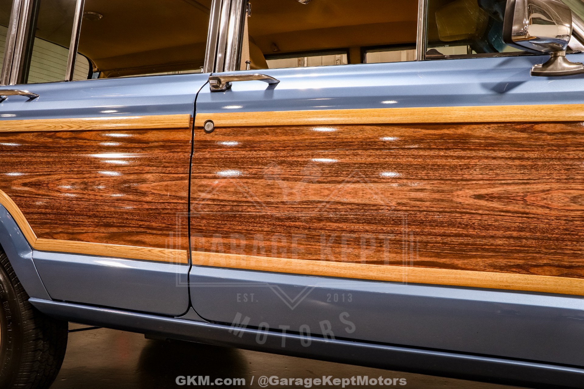 1987 Jeep Grand Wagoneer 51