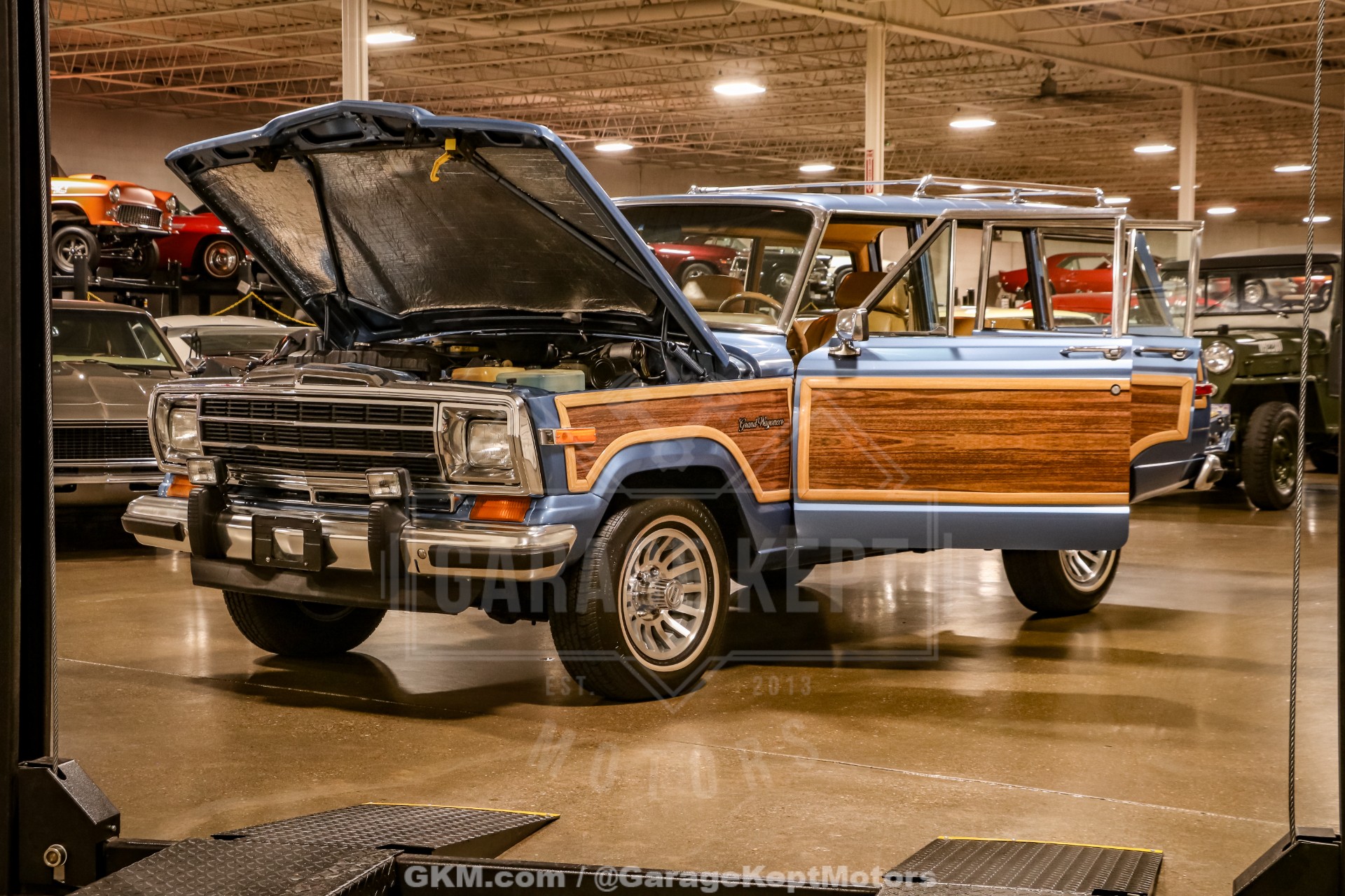 1987 Jeep Grand Wagoneer 58