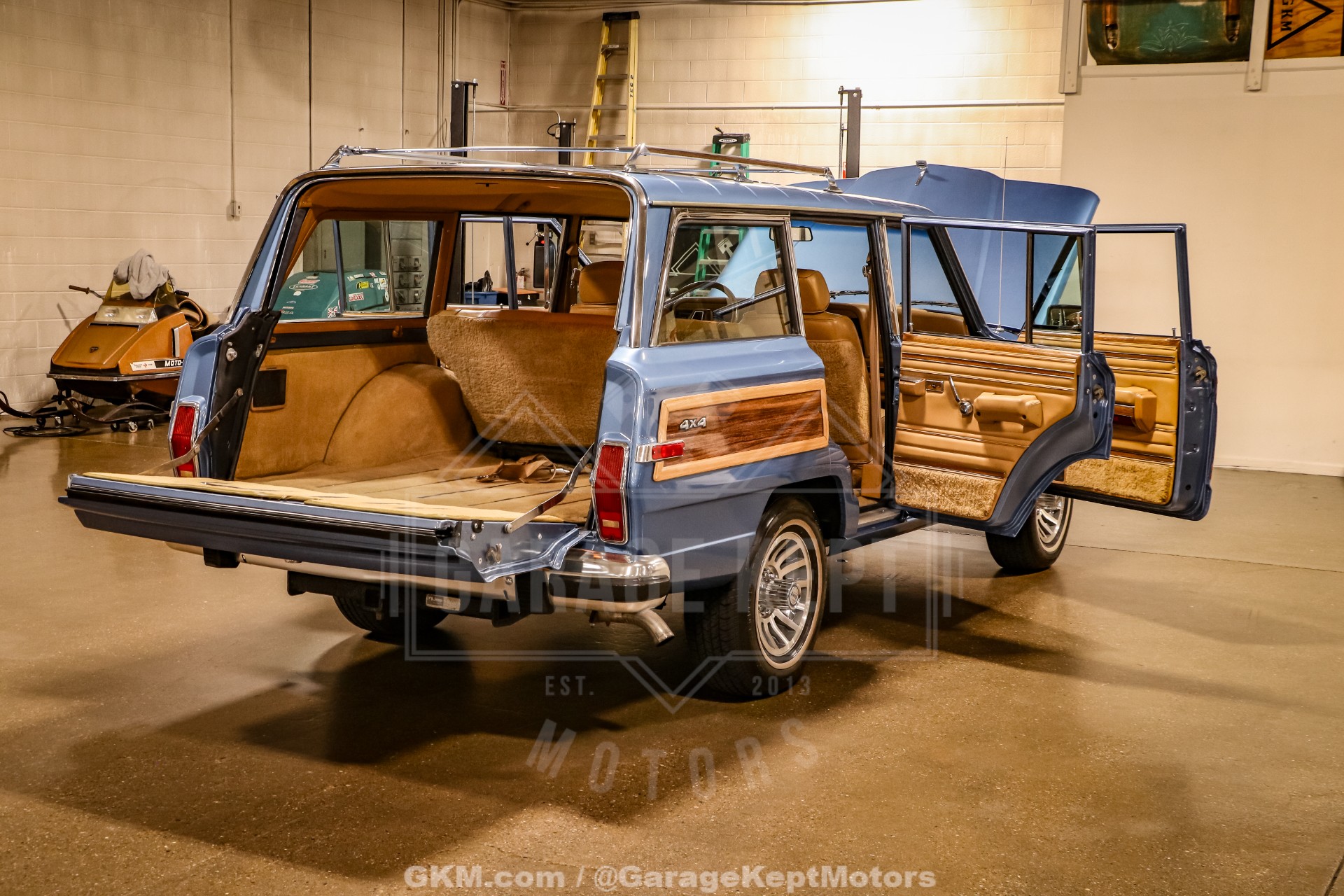 1987 Jeep Grand Wagoneer 60