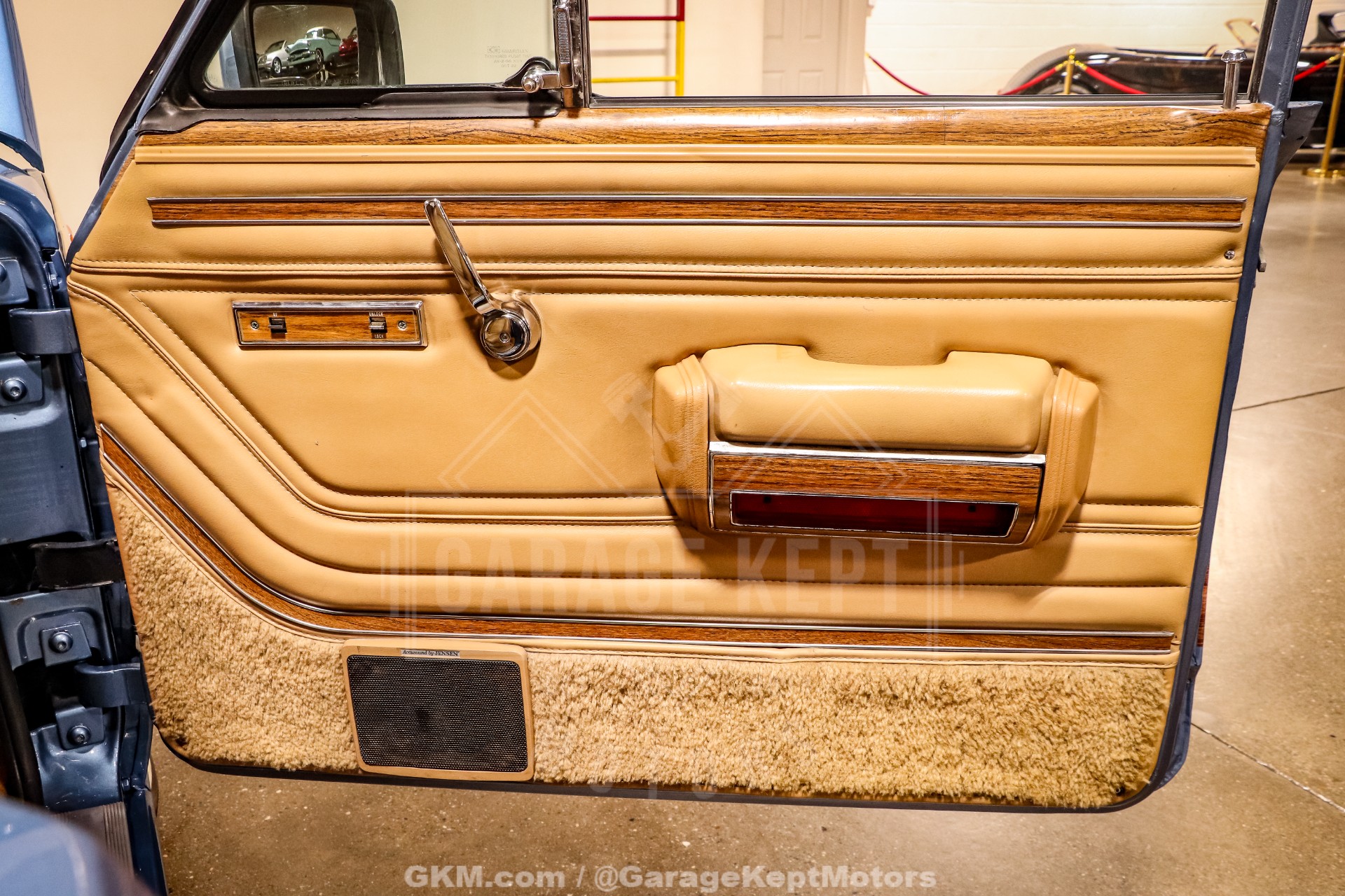 1987 Jeep Grand Wagoneer 61