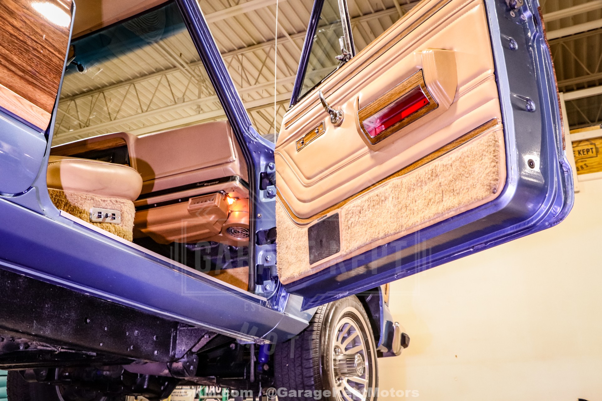 1987 Jeep Grand Wagoneer 64