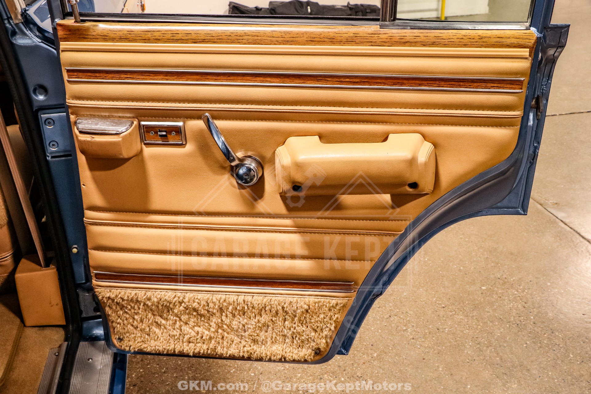 1987 Jeep Grand Wagoneer 74