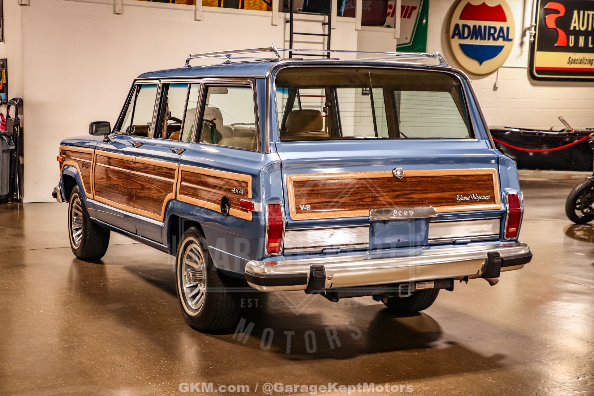 1987 Jeep Grand Wagoneer 7