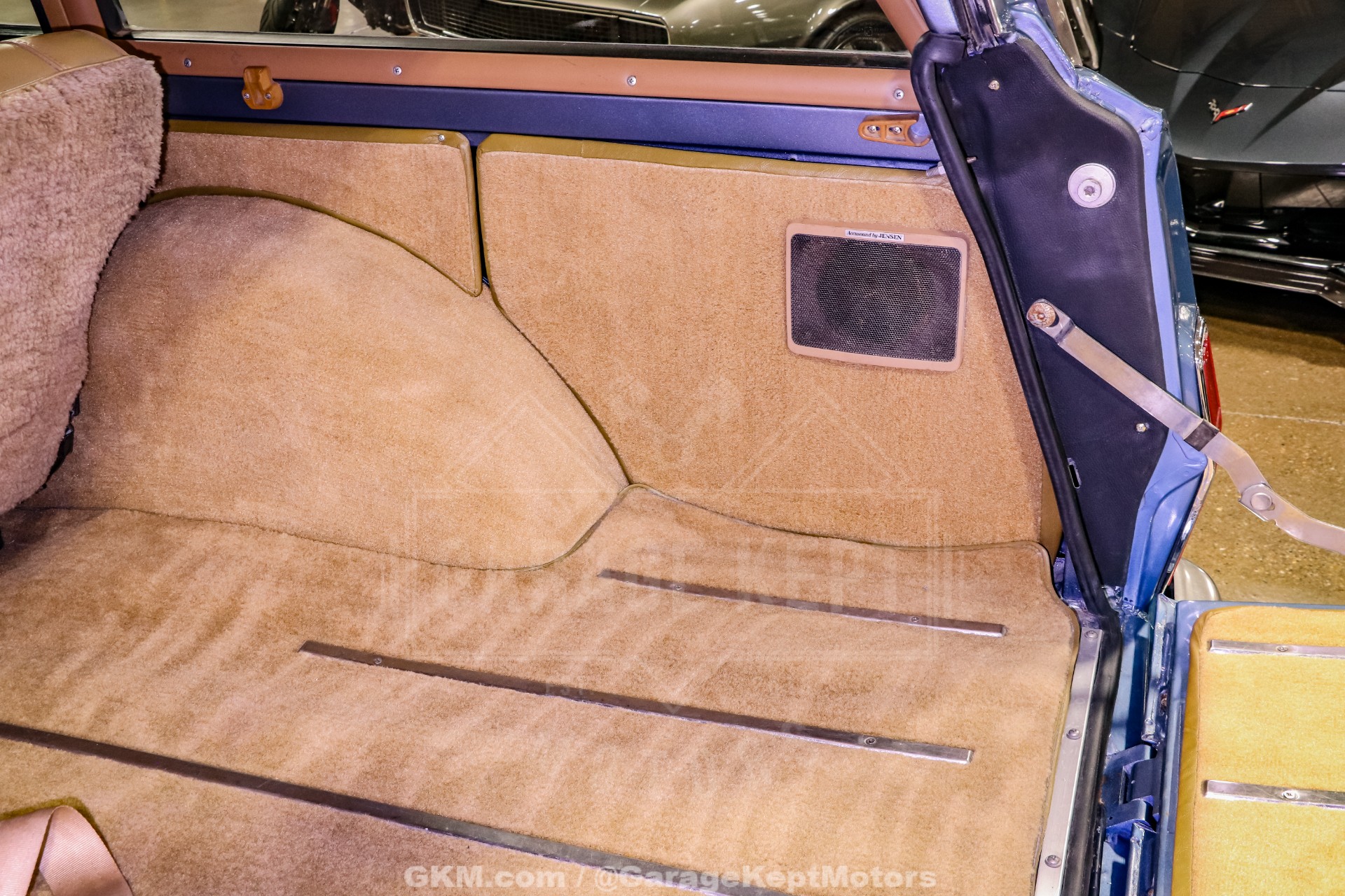 1987 Jeep Grand Wagoneer 89