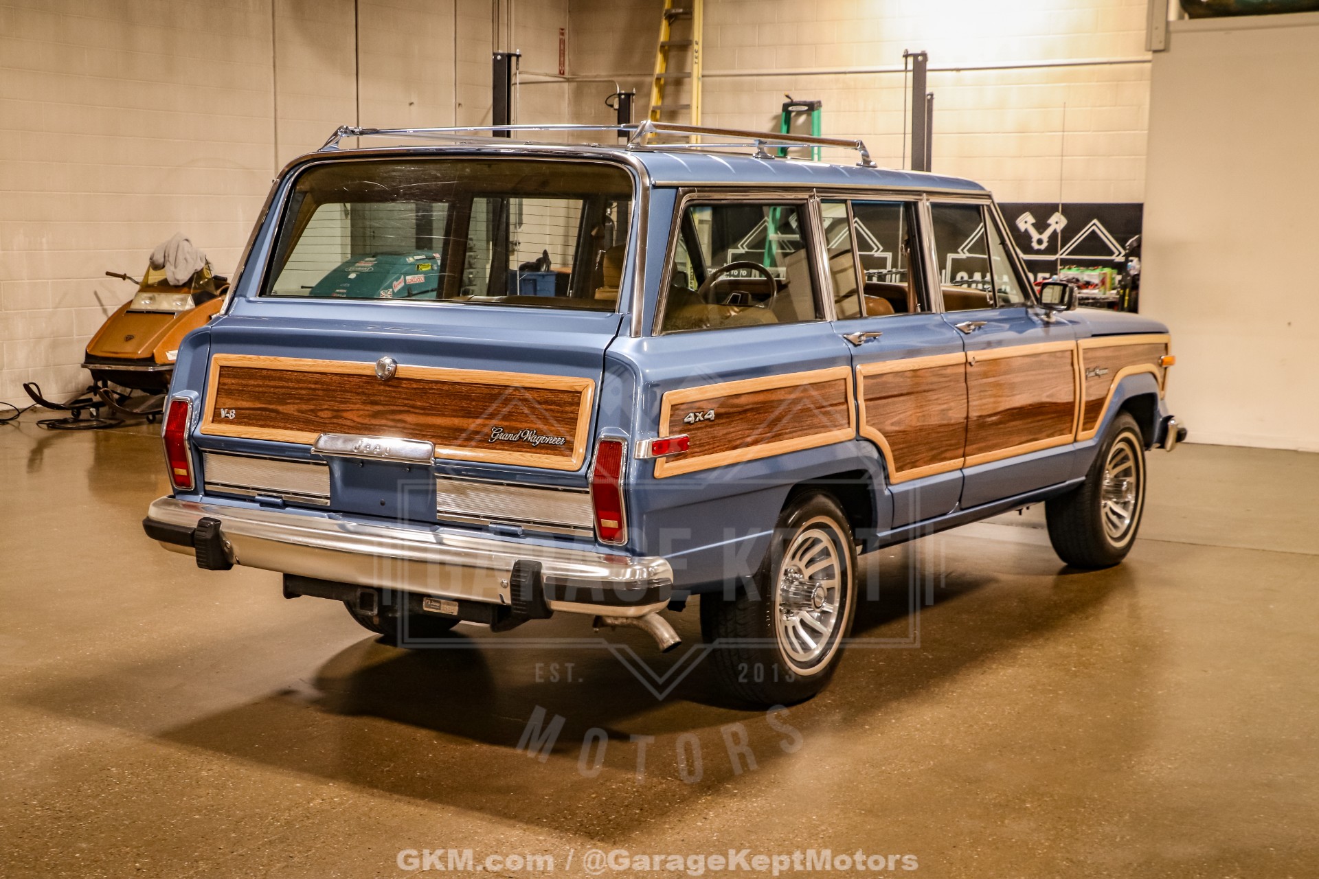 1987 Jeep Grand Wagoneer 8