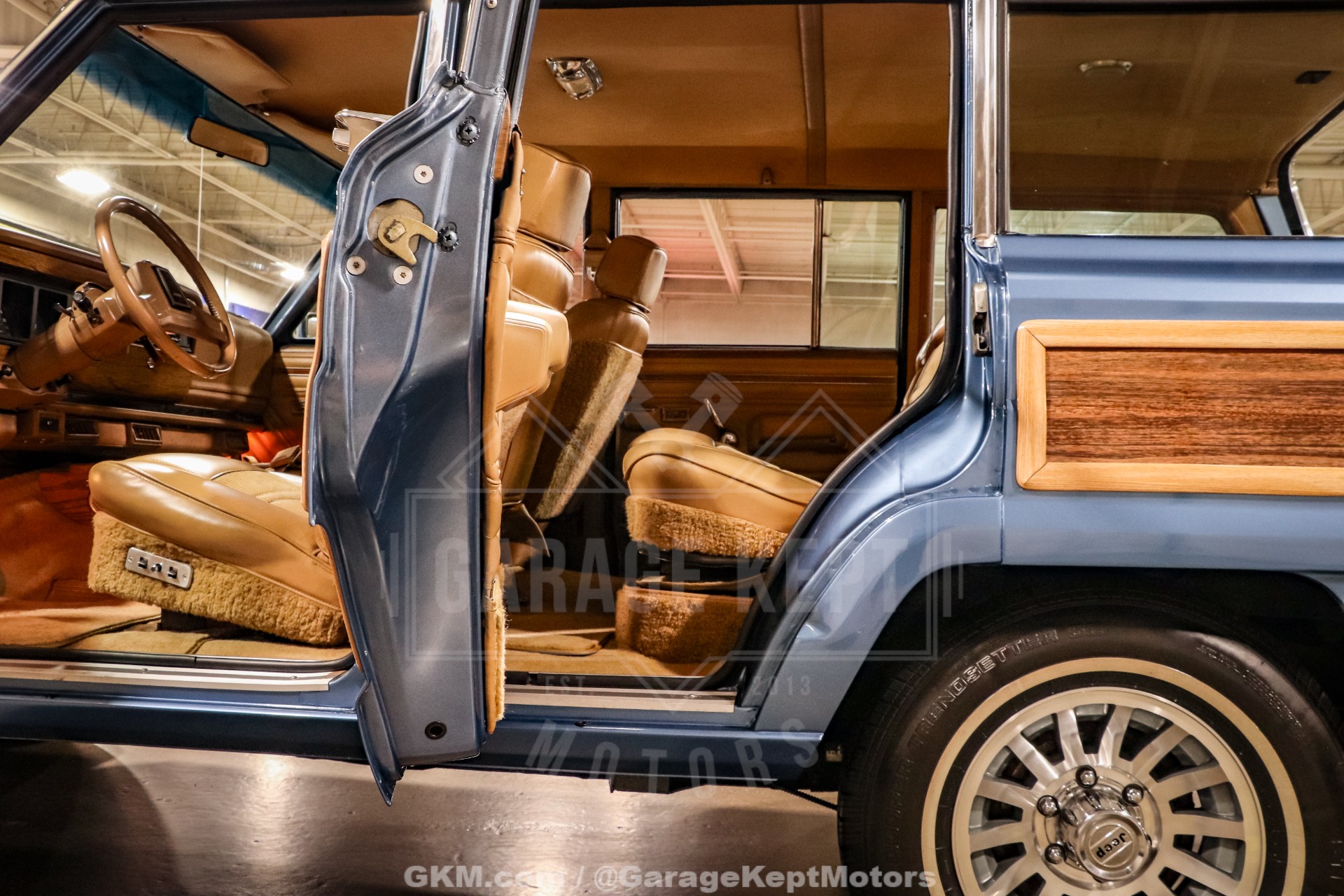 1987 Jeep Grand Wagoneer 98