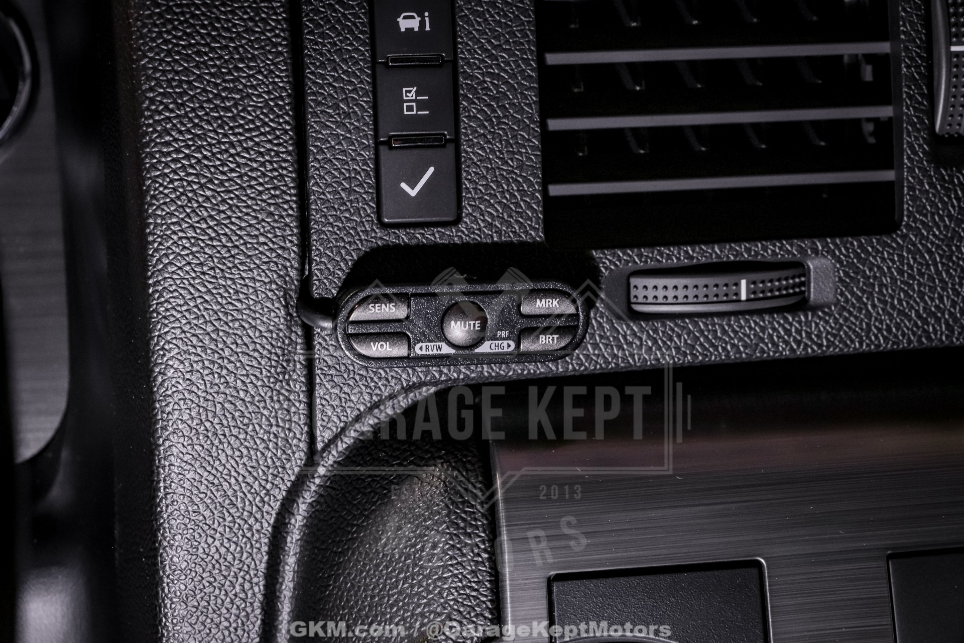 2009 HUMMER H2 138