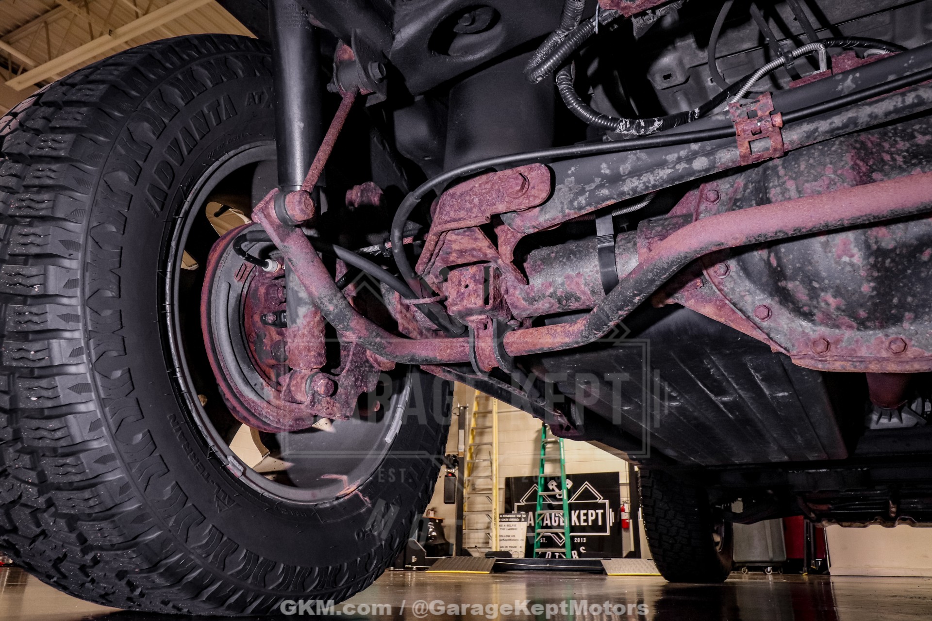 2009 HUMMER H2 206
