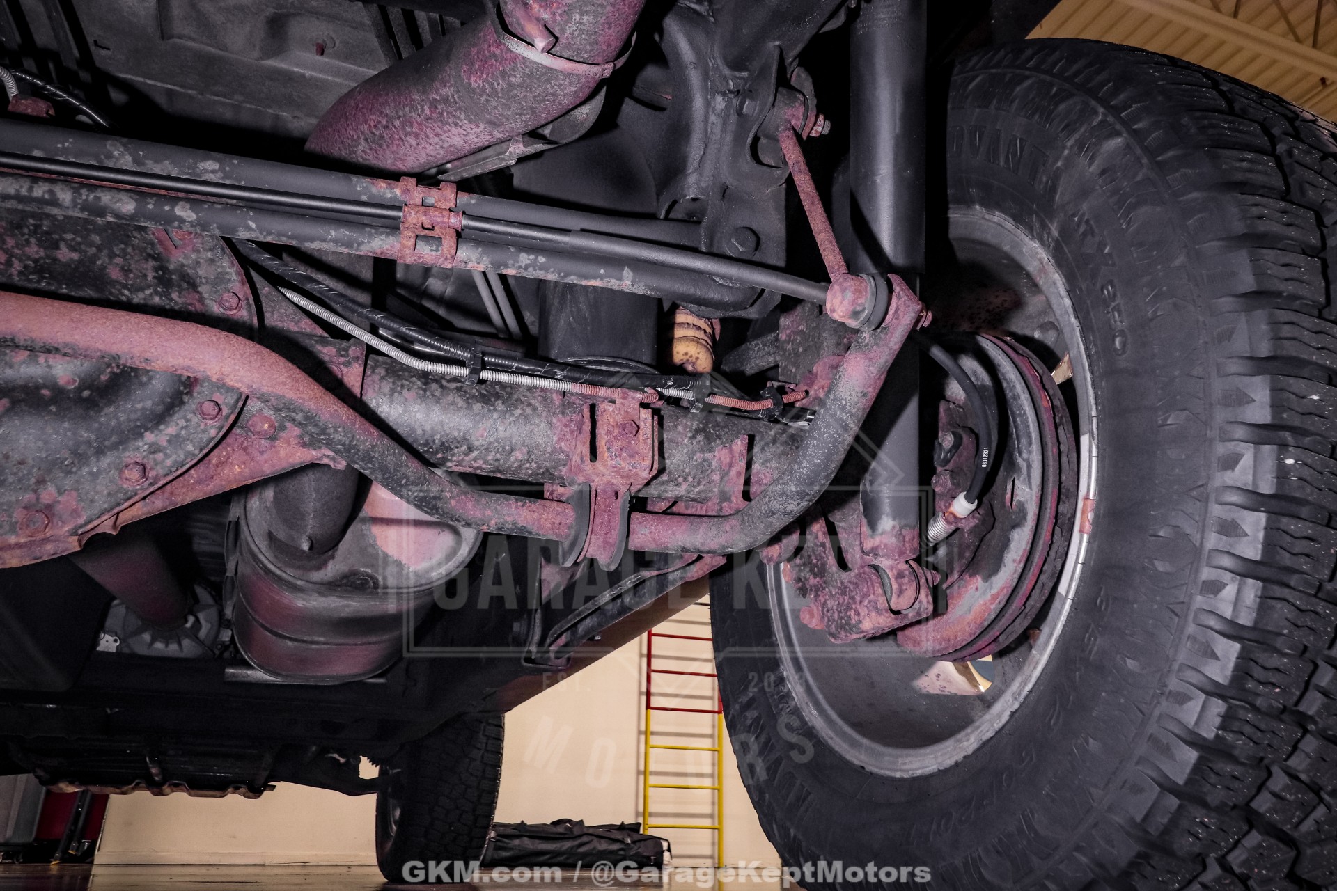 2009 HUMMER H2 207