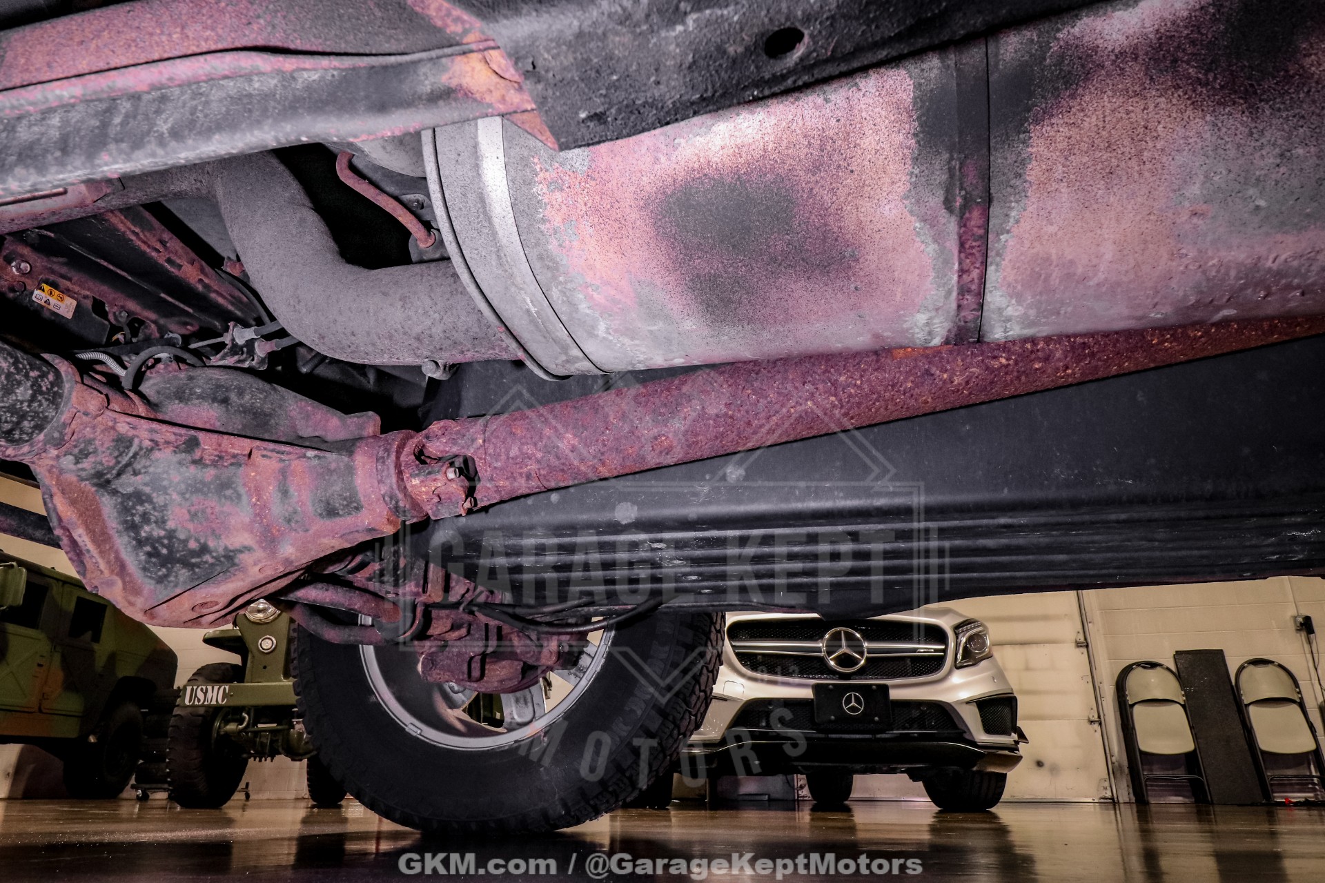 2009 HUMMER H2 210