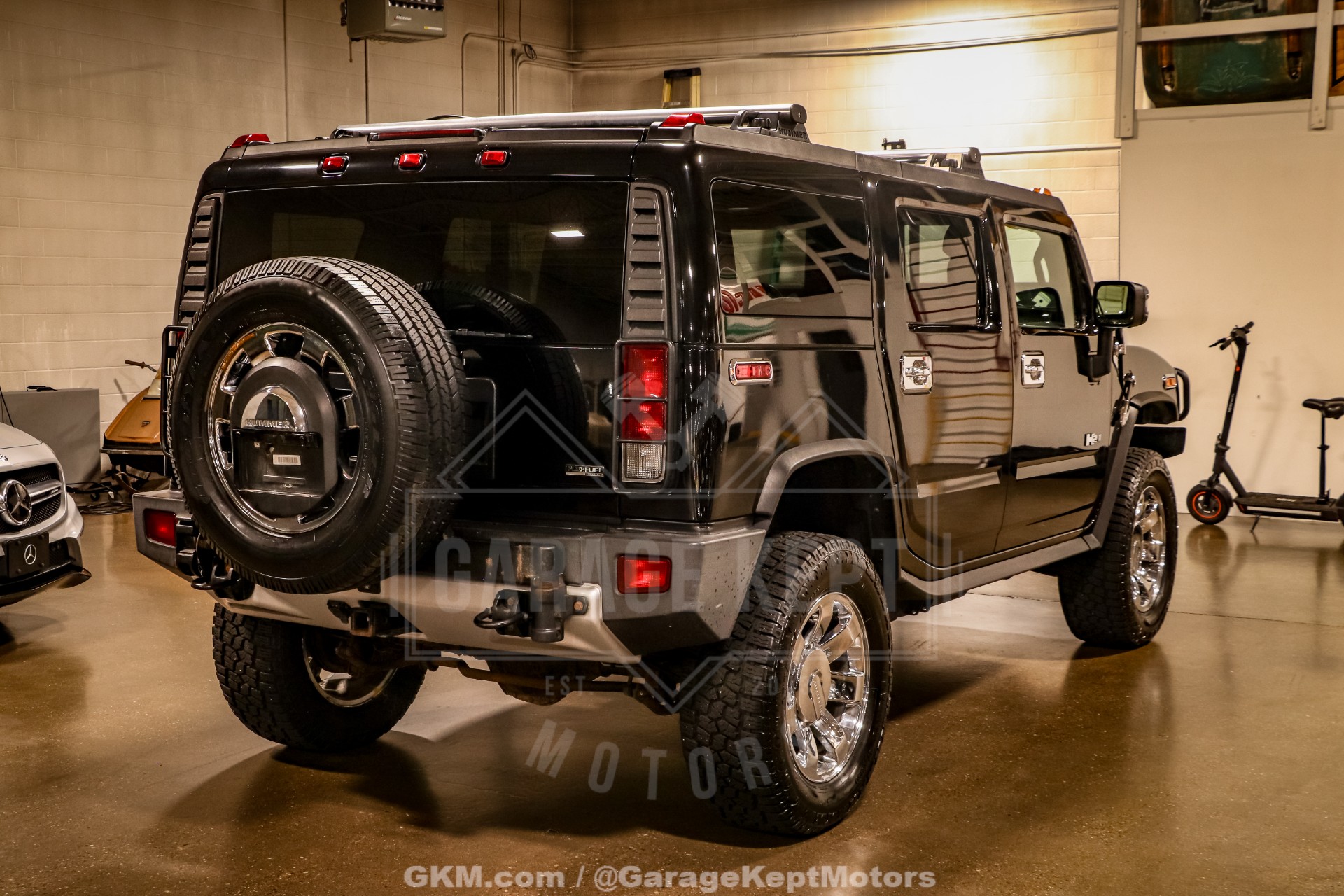 2009 HUMMER H2 8