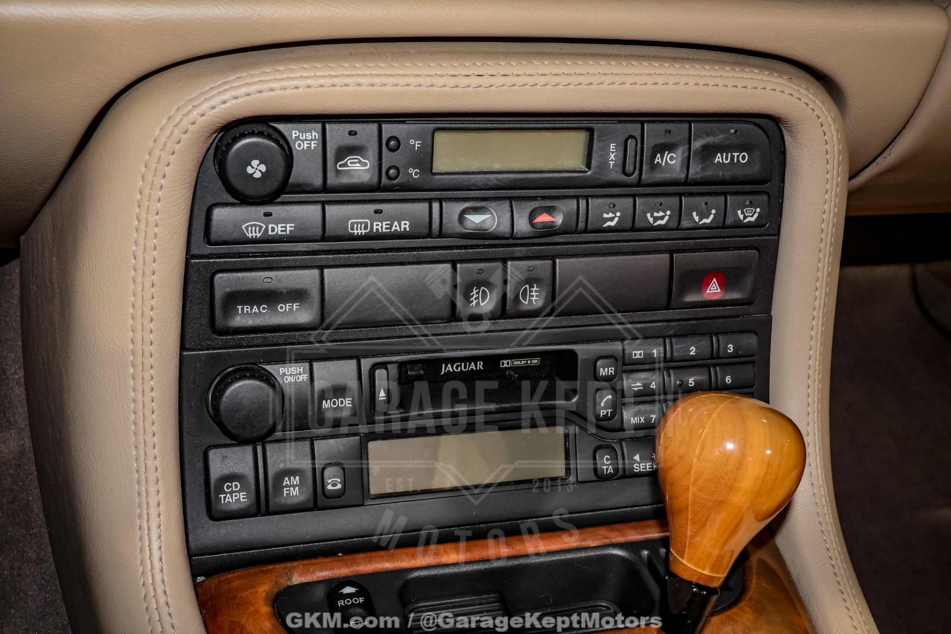 2000 Jaguar XK-Series 110