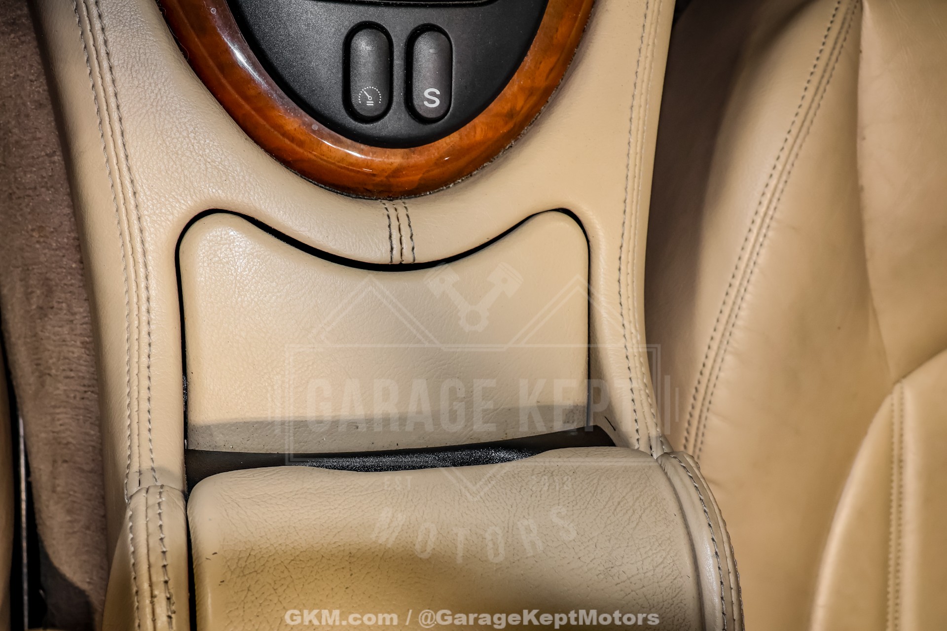 2000 Jaguar XK-Series 116
