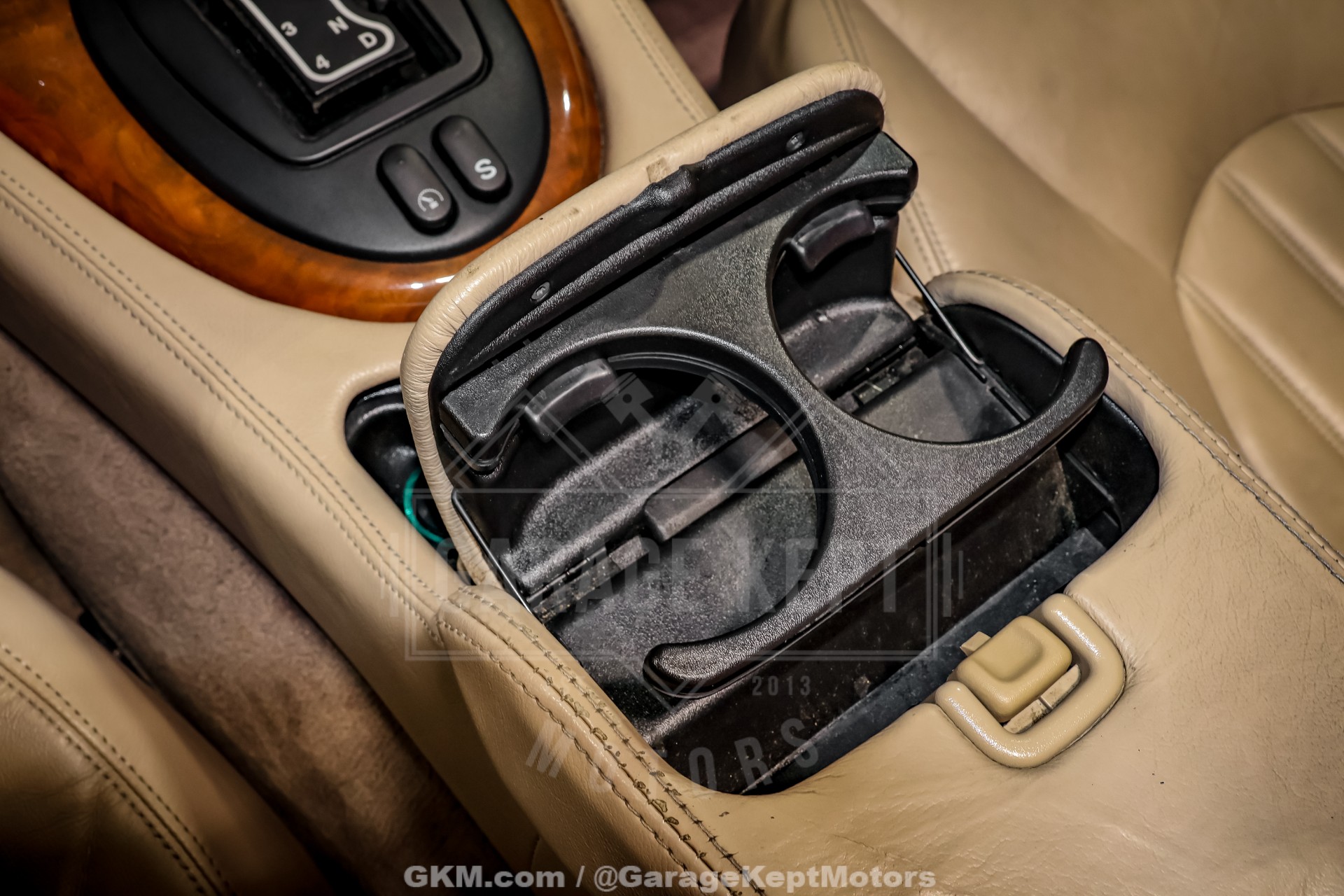 2000 Jaguar XK-Series 119