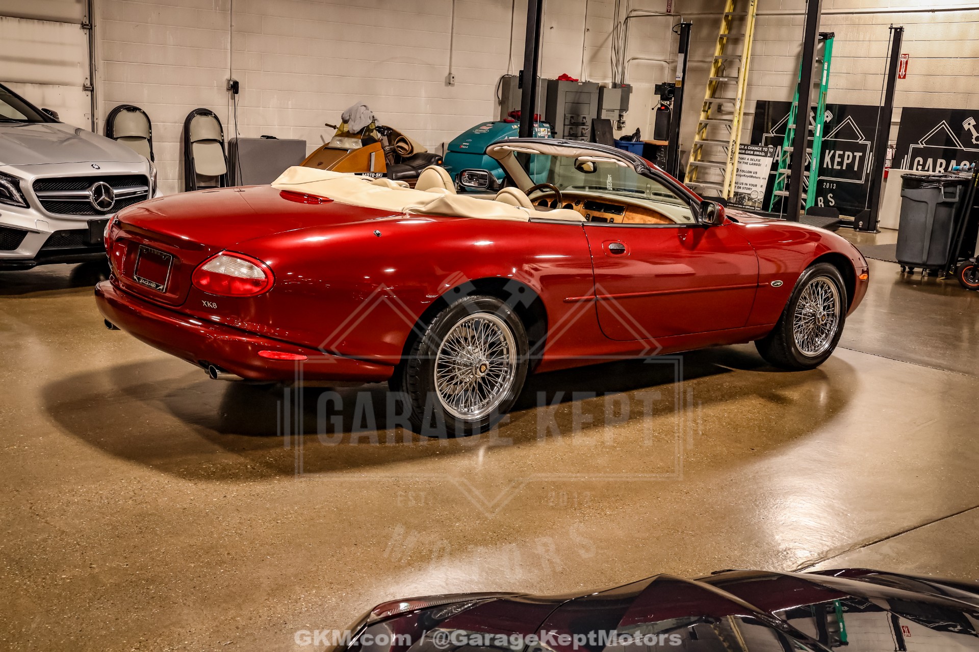 2000 Jaguar XK-Series 24