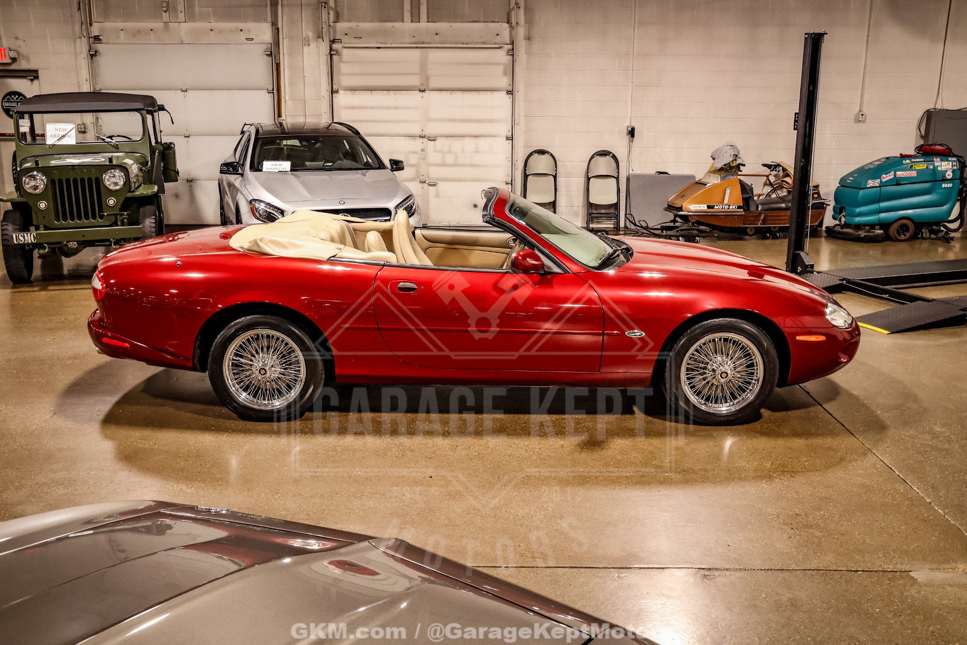 2000 Jaguar XK-Series 25