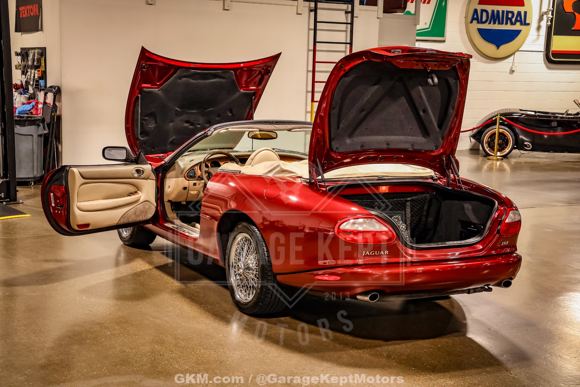 2000 Jaguar XK-Series 44