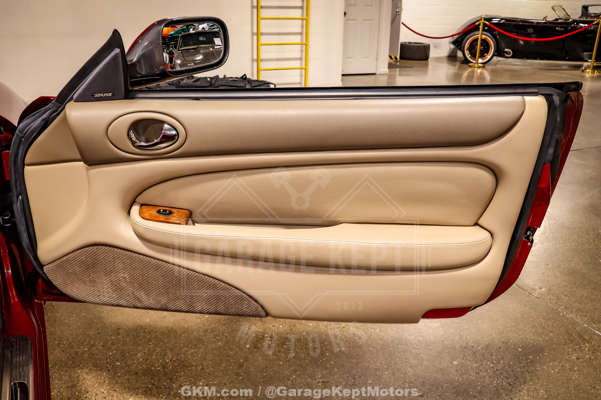 2000 Jaguar XK-Series 46