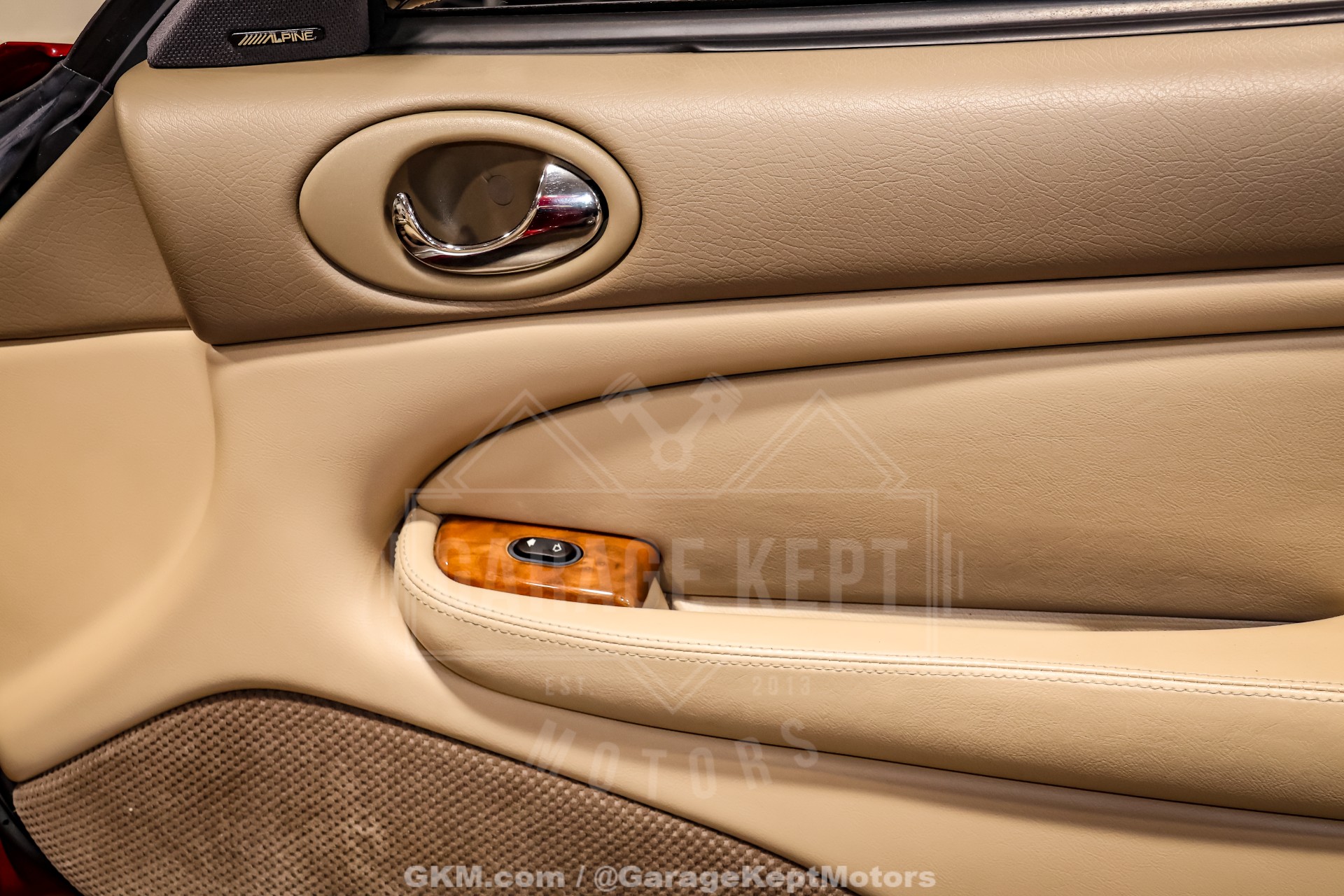 2000 Jaguar XK-Series 47