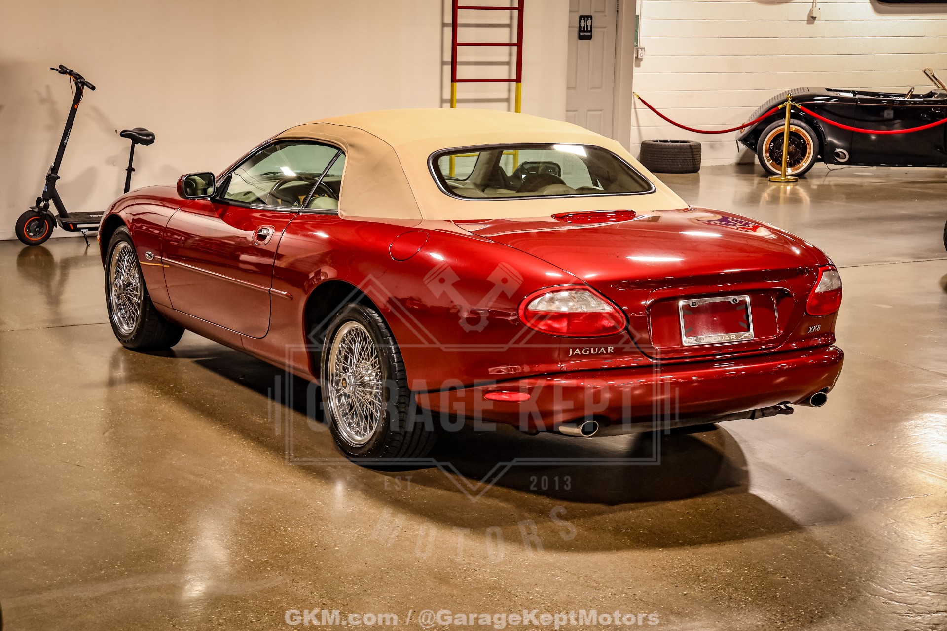 2000 Jaguar XK-Series 6