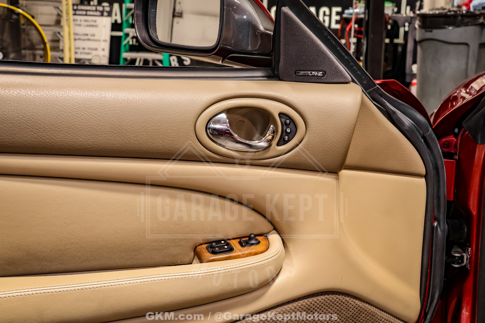 2000 Jaguar XK-Series 79